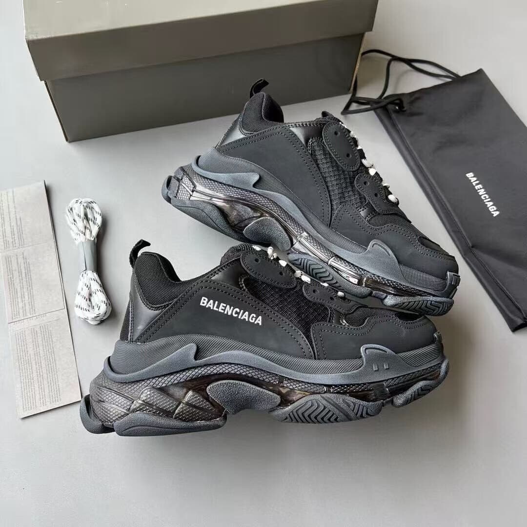 Balenciaga Balenciaga Triple S Новый