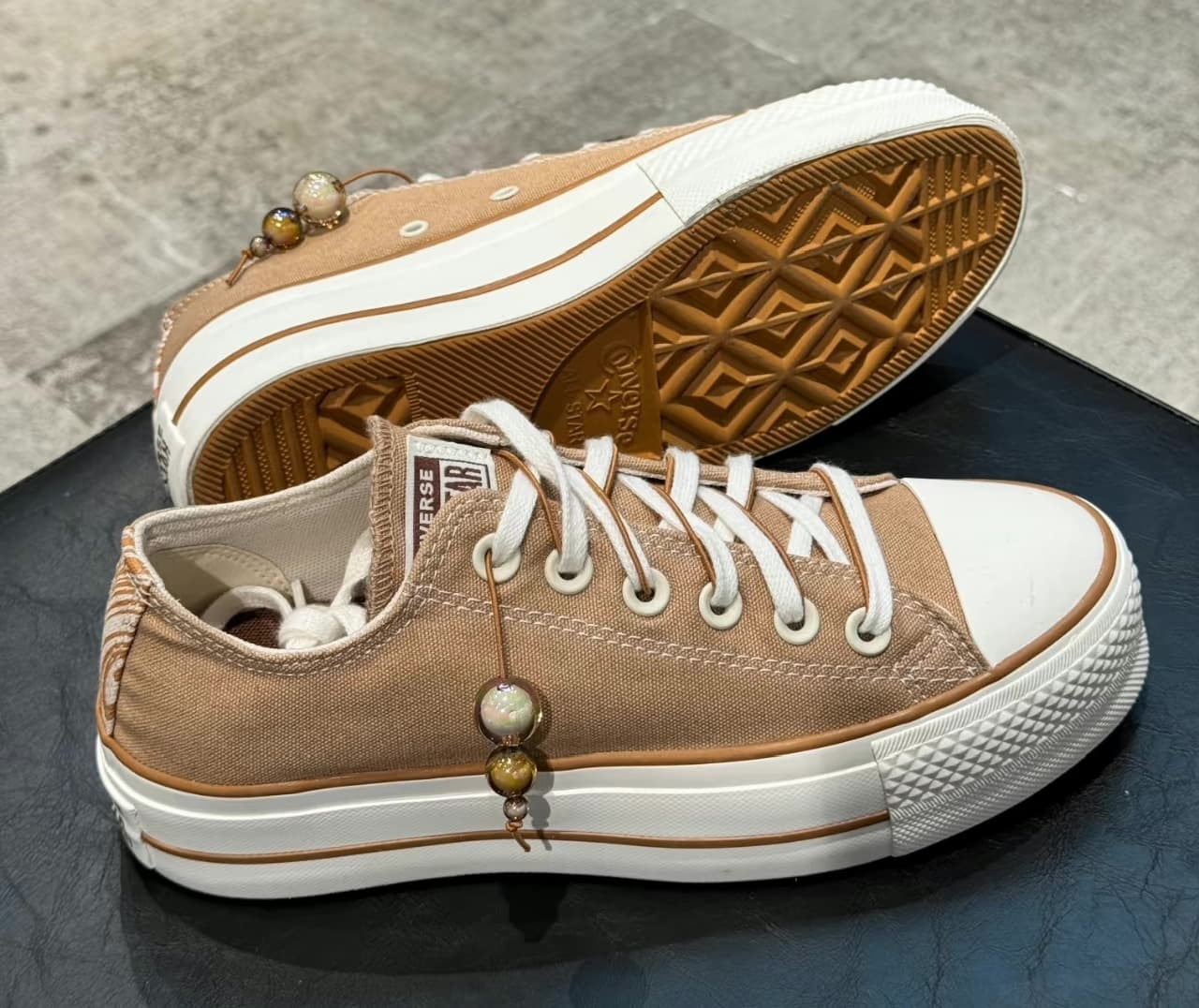 Совершенно новые Converse Converse All Star Кофейные зерна Чай с молоком Цветная кока-кола