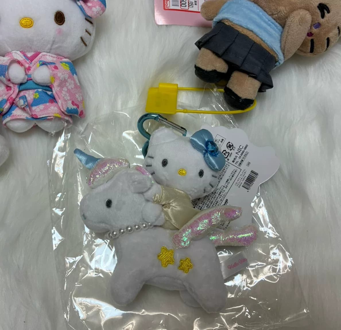 Япония Санрио Санрио Единорог Любовная пряжка HelloKitty Подвеска Нет
