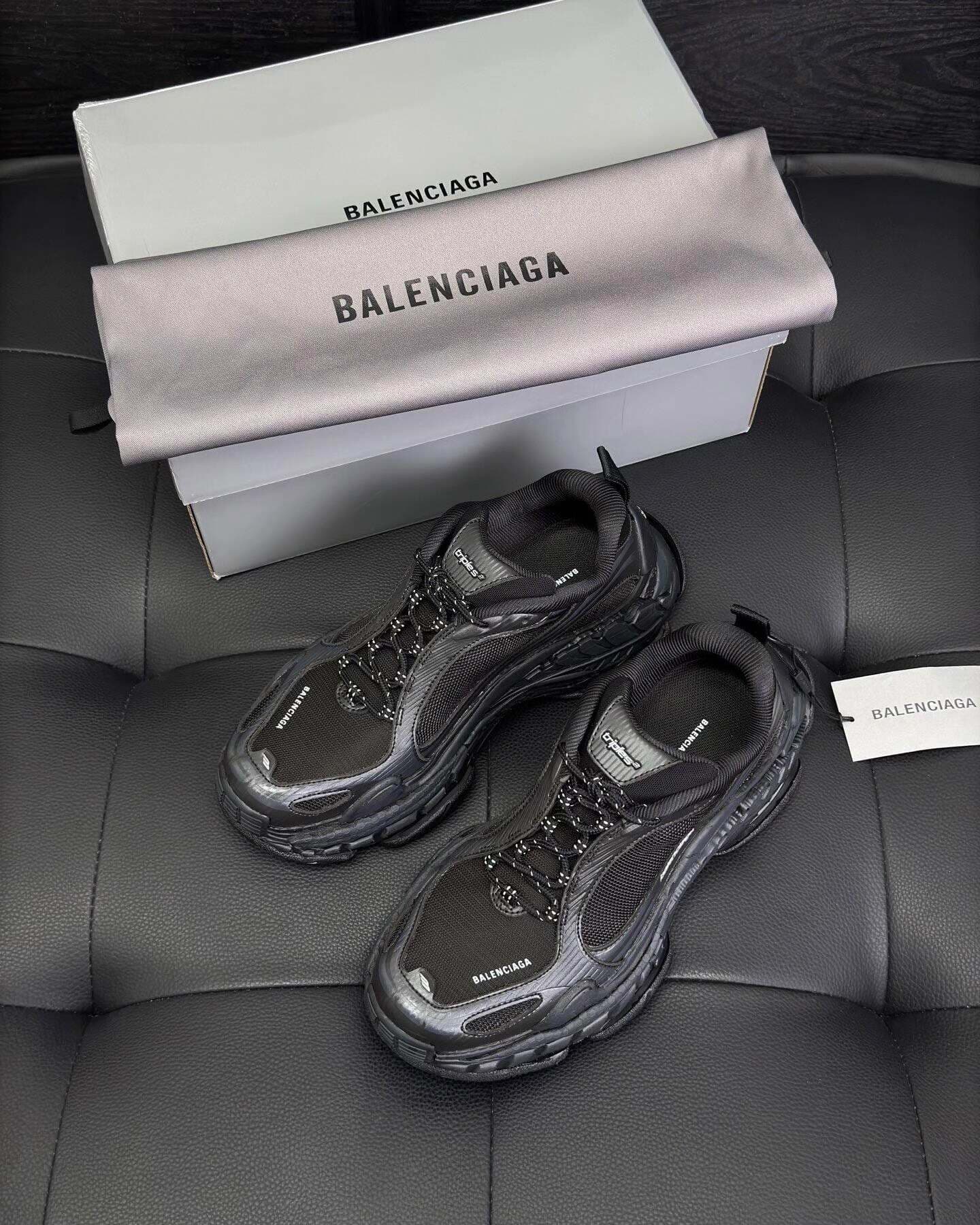 Balenciaga Balenciaga Triple S.