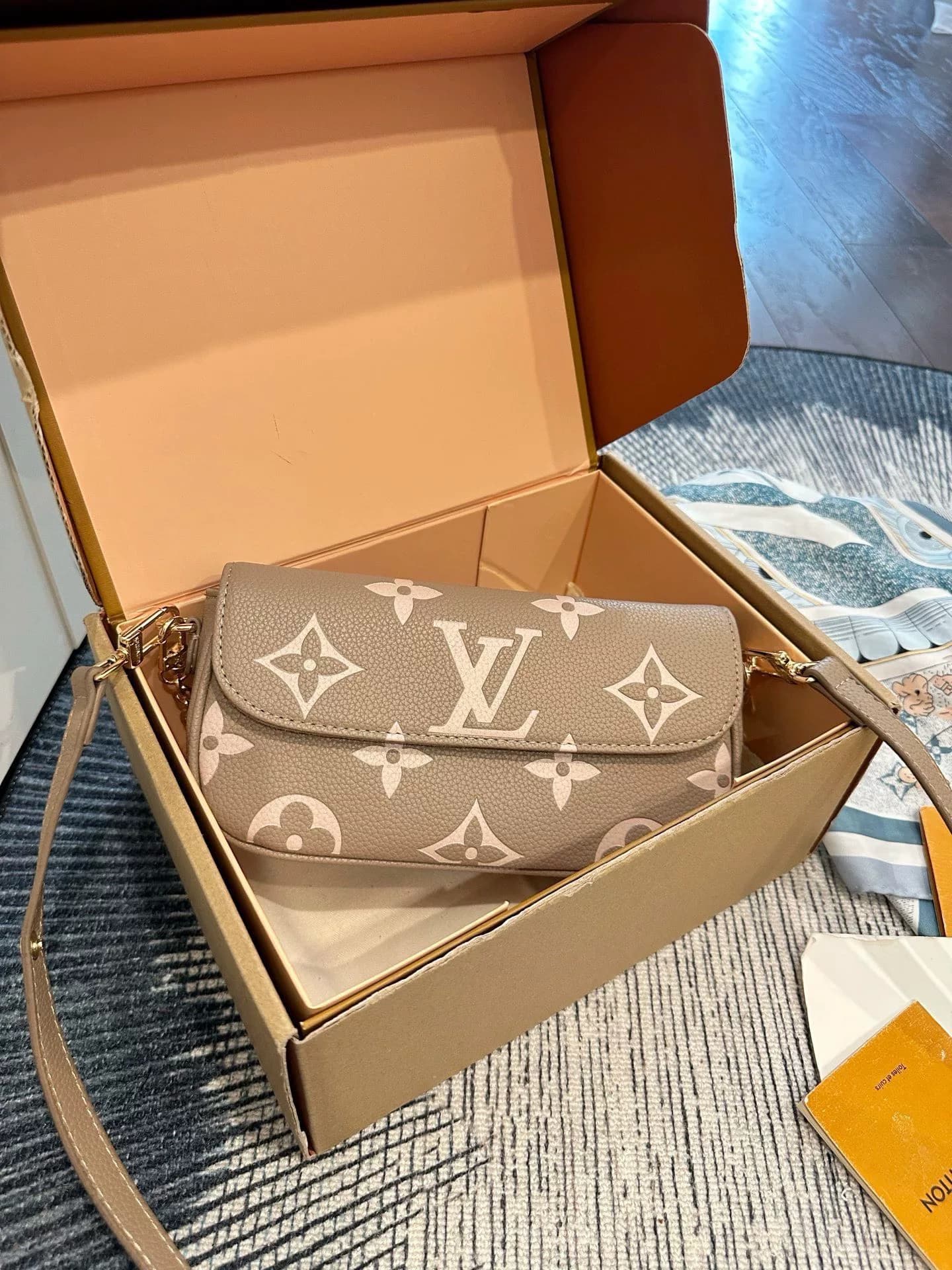 Сумка для маджонга LV Louis Vuitton ivy, сумка для подмышек