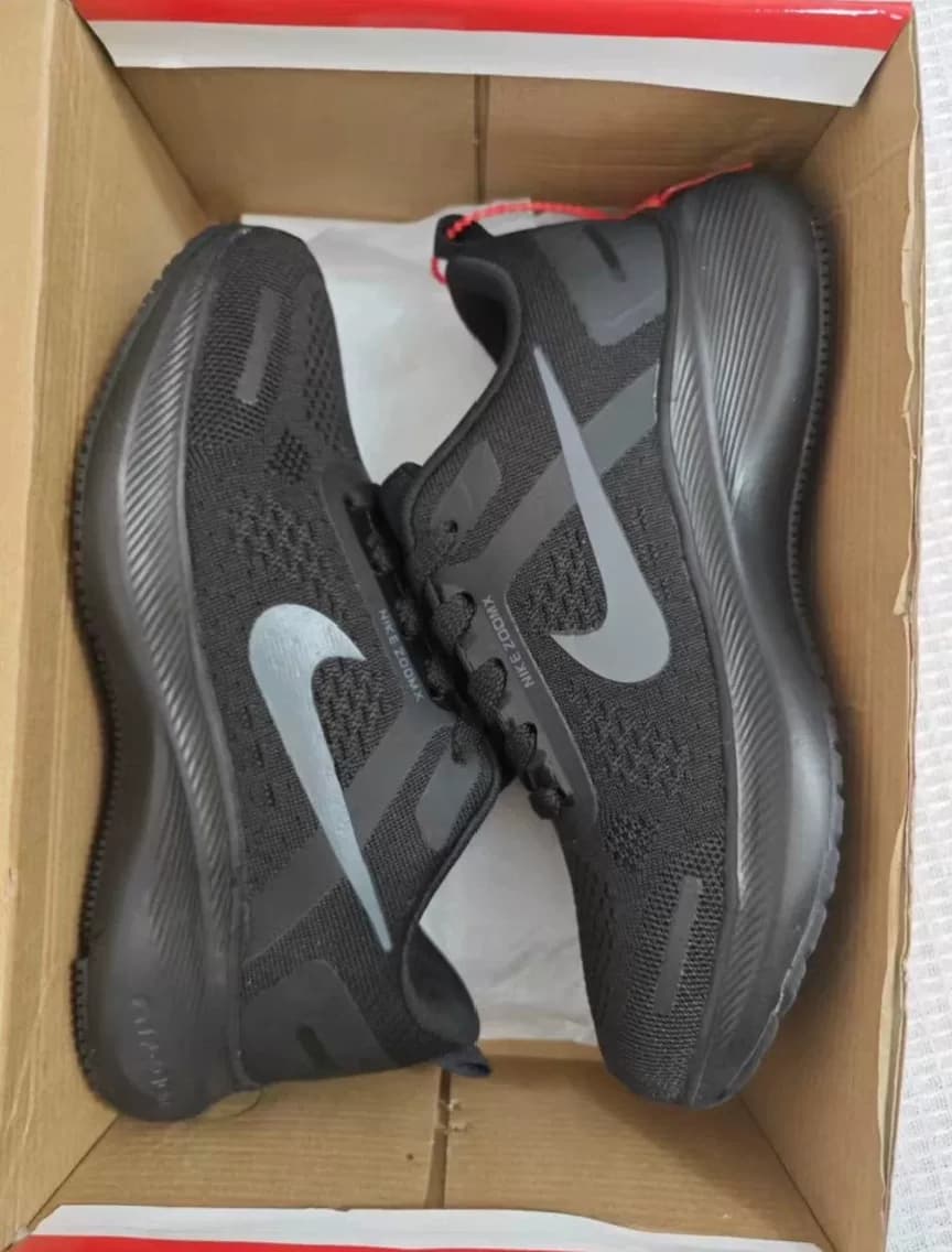 Совершенно новая повседневная спортивная обувь Nike, кроссовки для бега, мужская обувь, купленная по первоначальной цене более 500 долларов, уже неск…
