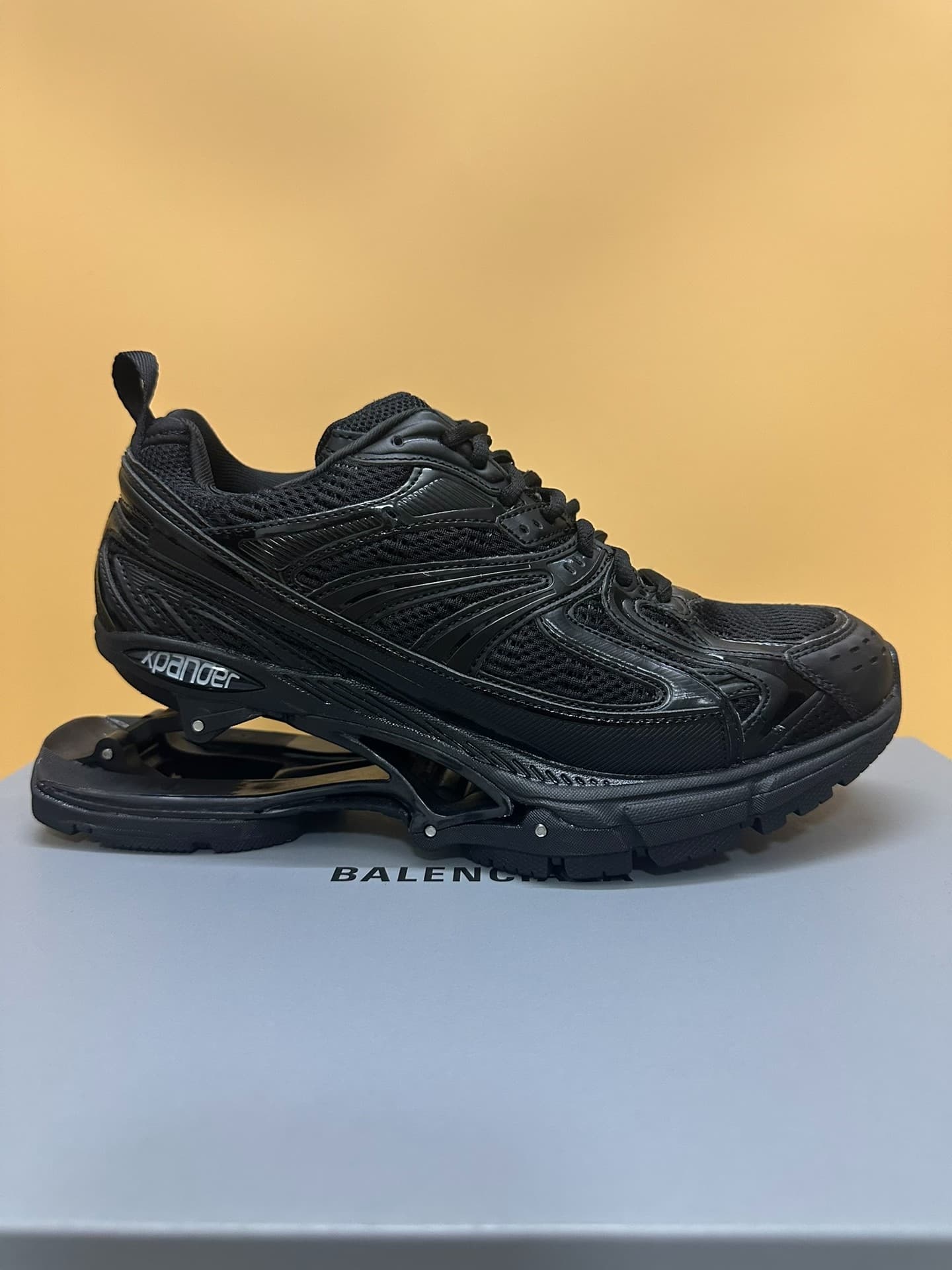 Каблук с подвеской из сетки Balenciaga Balenciaga X-Pander