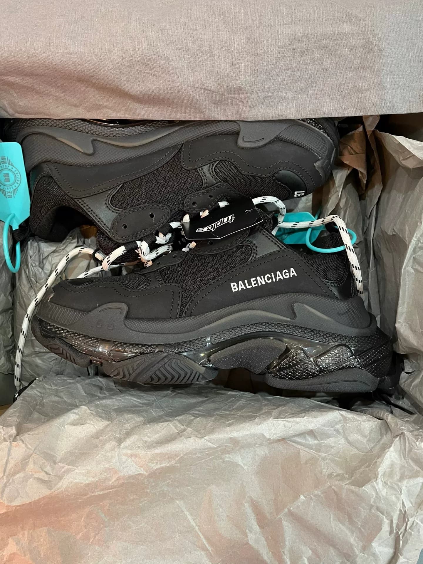 Balenciaga Balenciaga Triple S Round