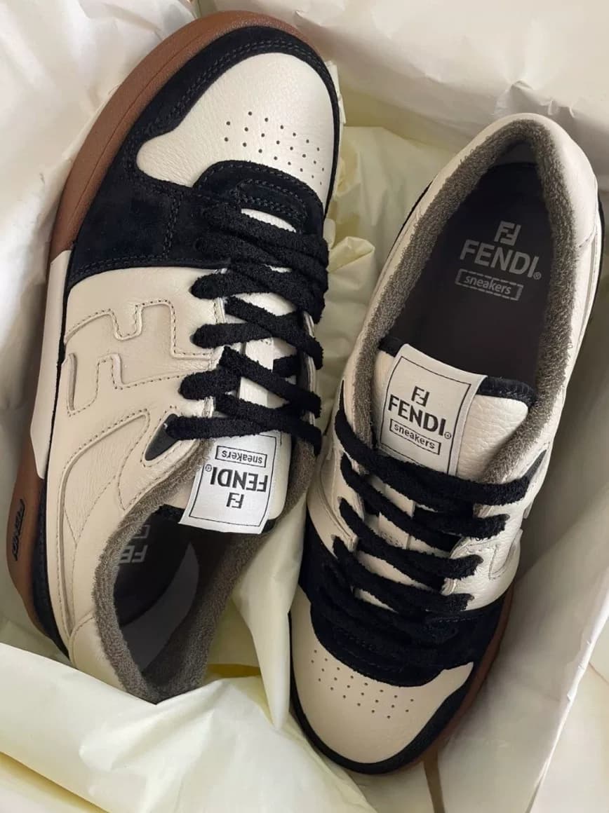 Ретро-универсальная строчка из воловьей кожи FENDI FENDI Match