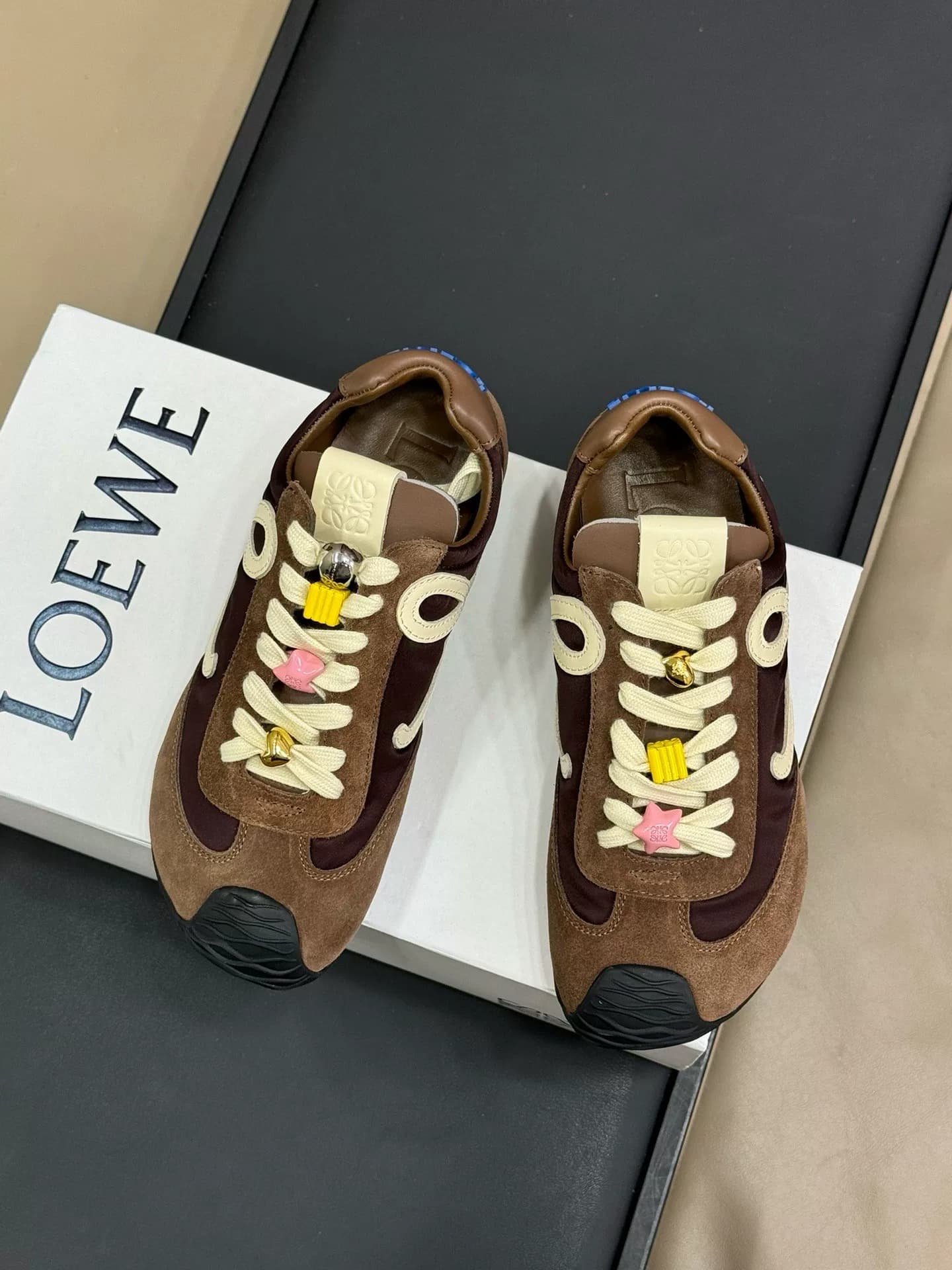 Обувь от Forrest Gump LOEWE Ballet Runner