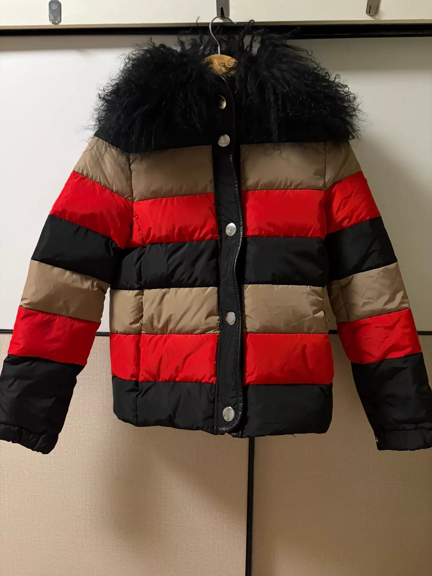 Пуховик Prada fw14 с меховым воротником в тон цвету