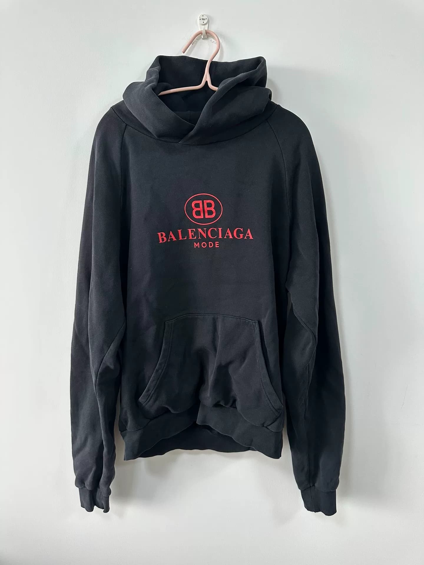 Balenciaga Черный свитер с капюшоном Balenciaga Размер M