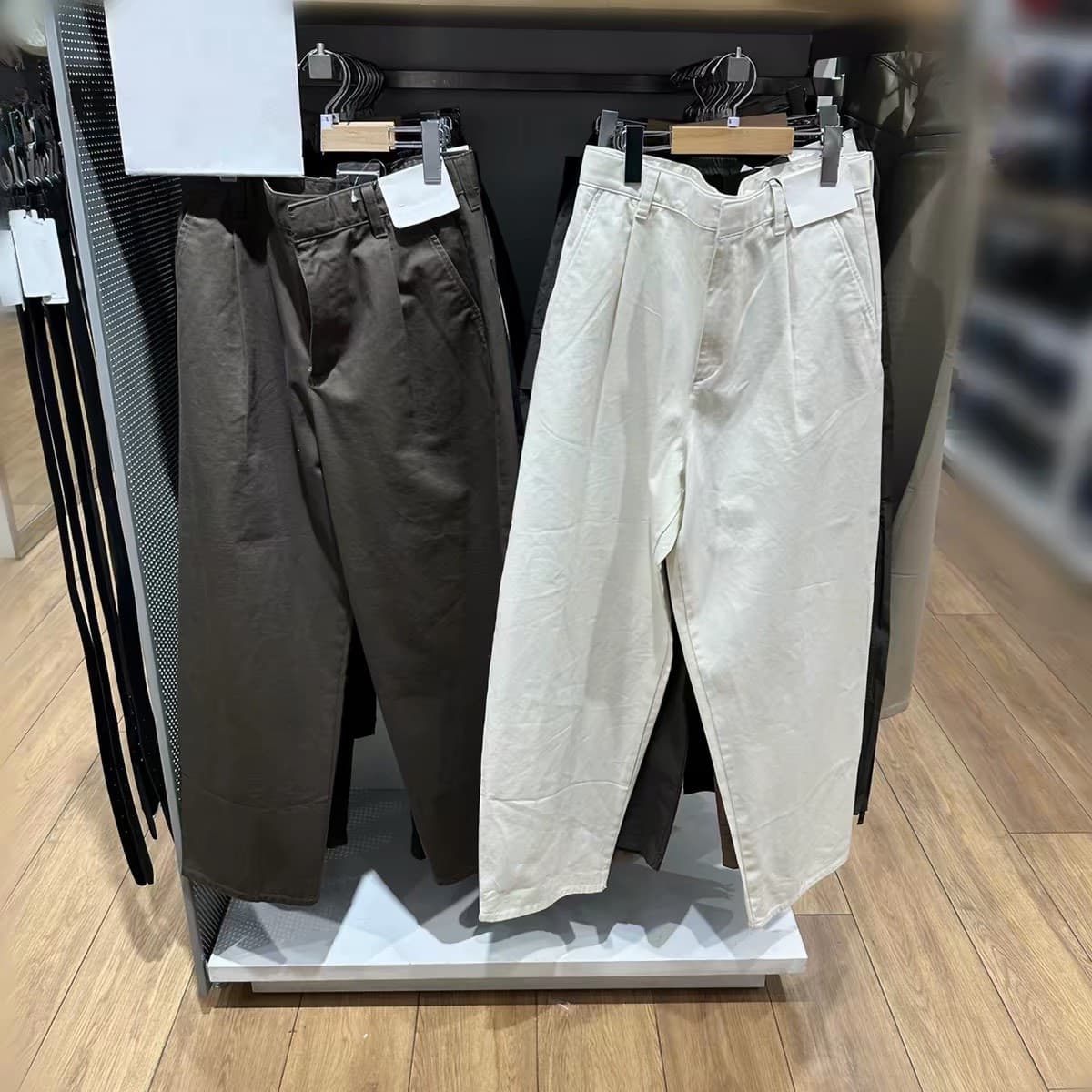 Uniqlo same артикул 484875 Мужские и женские брюки силуэта UNIQLO - тонкие, свободные и повседневные