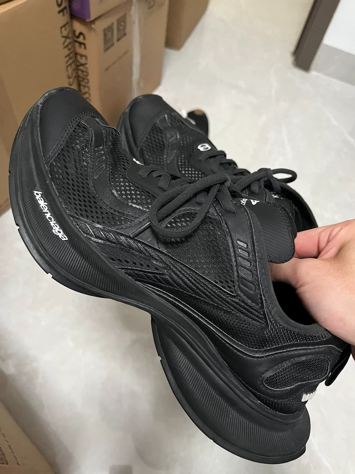 Balenciaga Модный тренд Balenciaga Circuit Чувство дизайна