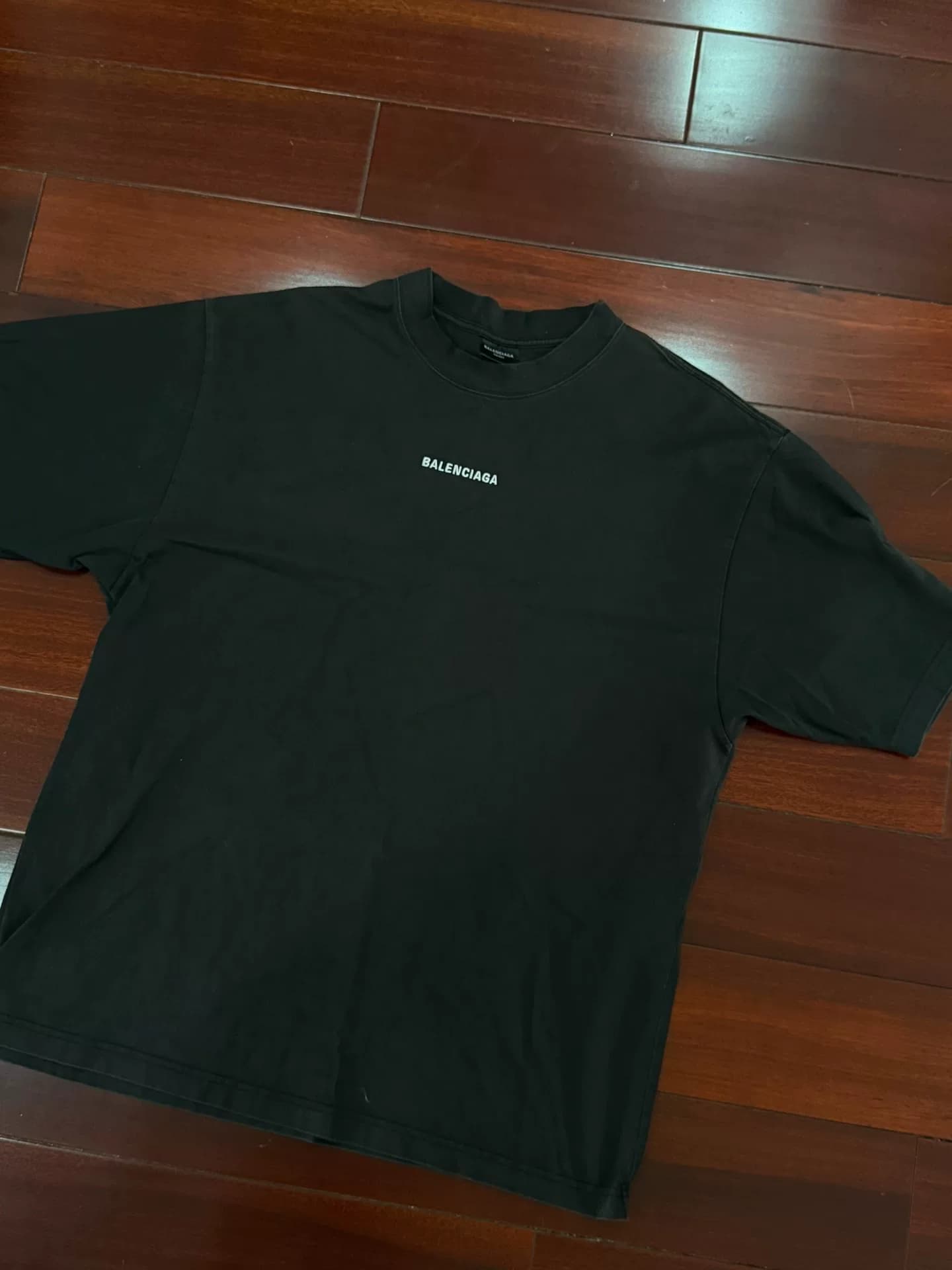 Короткий рукав от Balenciaga