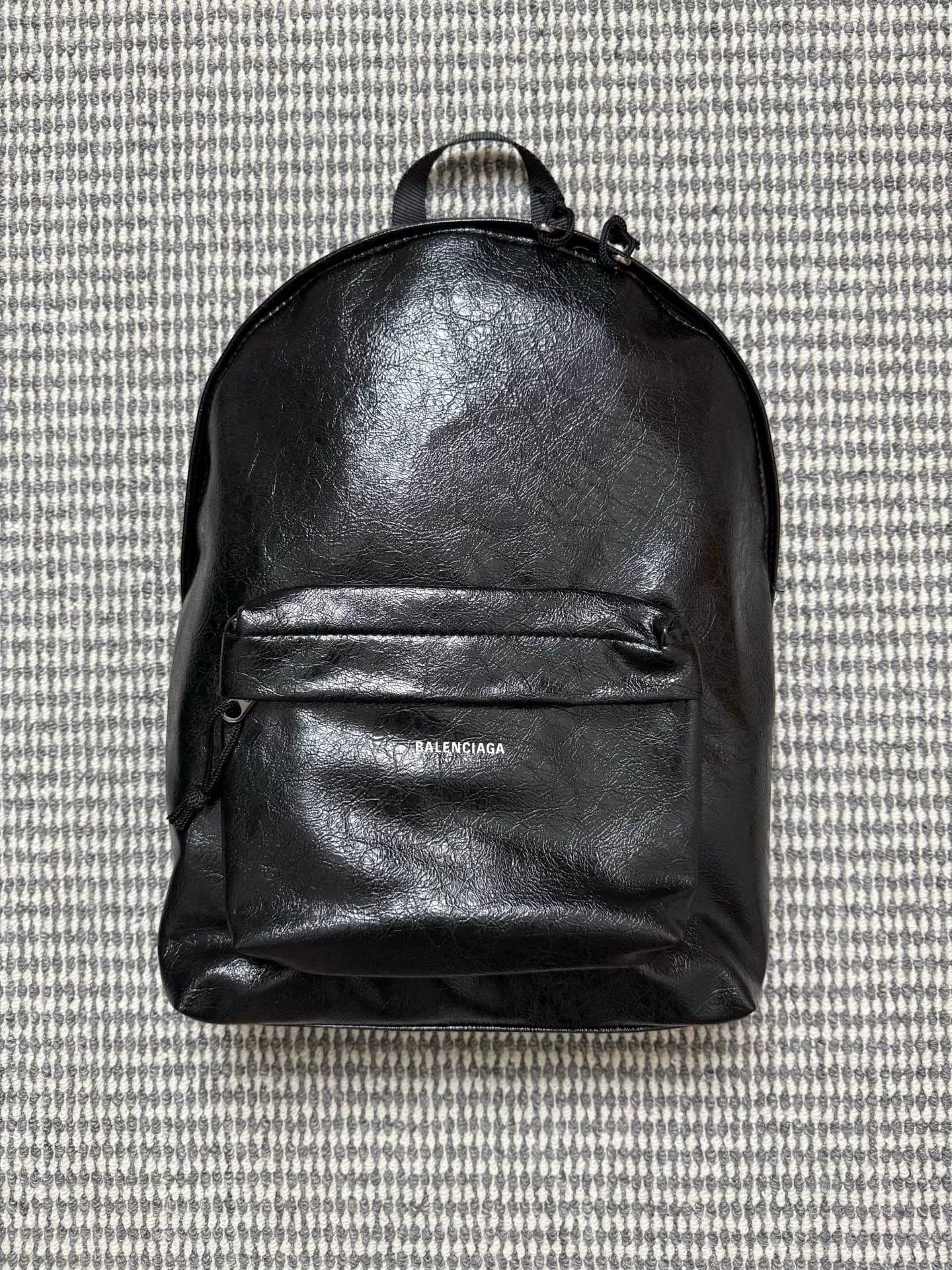 Логотип Balenciaga Balenciaga Explorer Логотип