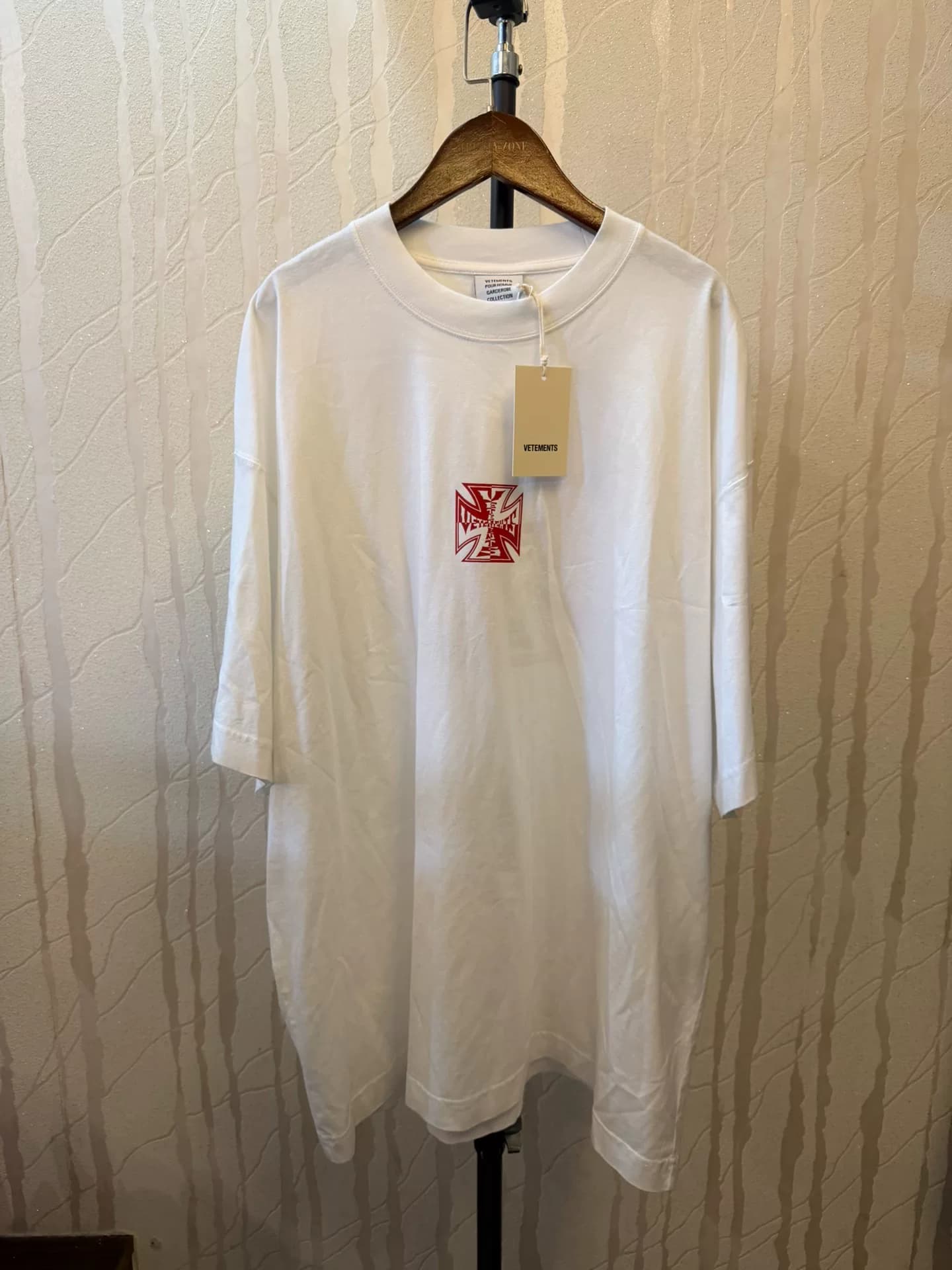 Футболка с коротким рукавом с перекрестным логотипом Vetements