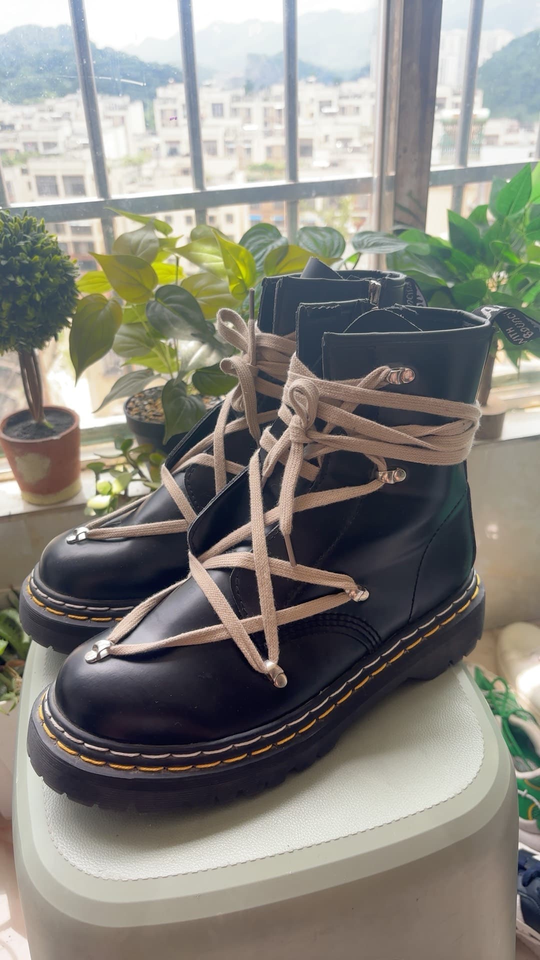Рик Оуэнс, доктор медицинских наук.Кобрендовые ботинки Martens Martin, 4