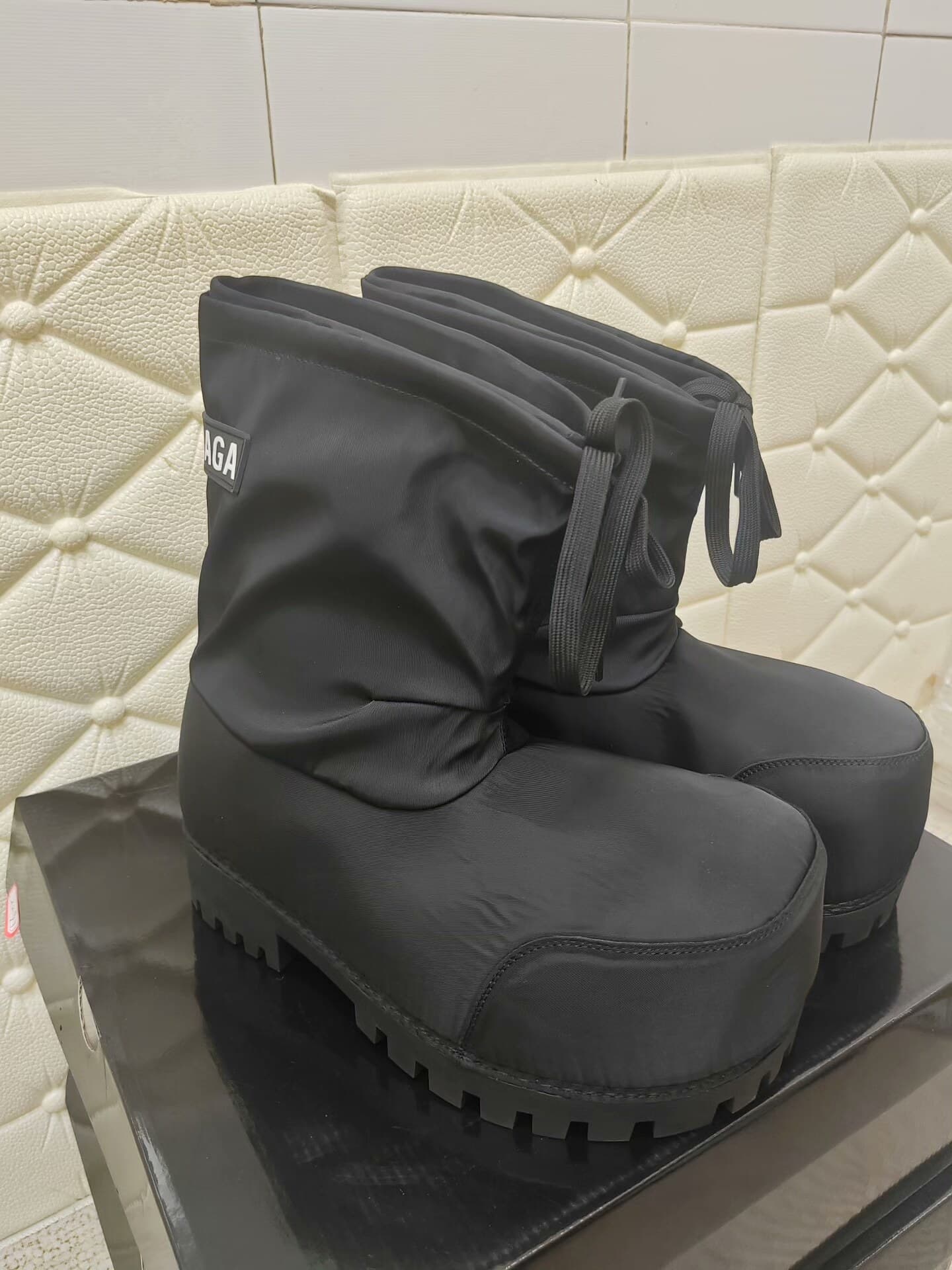 Зимние ботинки Balenciaga серии Balenciaga Ski