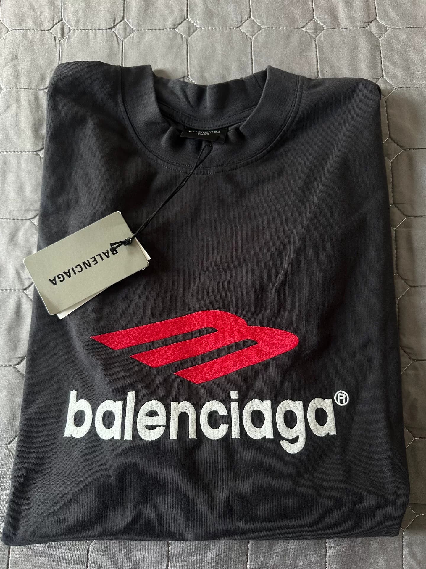 Balenciaga Футболка Balenciaga 3B с вышивкой и короткими рукавами, черная унисекс