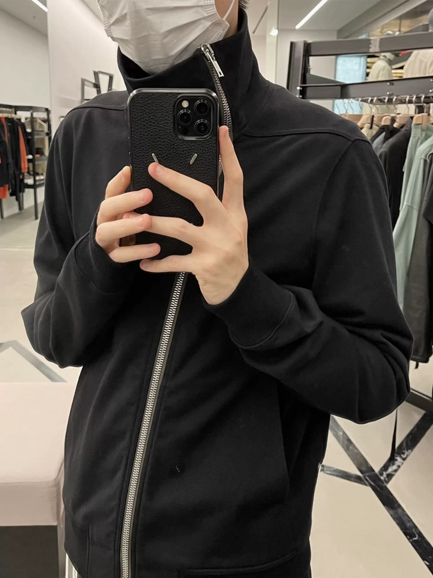 Приталенная куртка с диагональным воротником-стойкой на молнии Rick Owens/RO 26SS серии Bauhaus