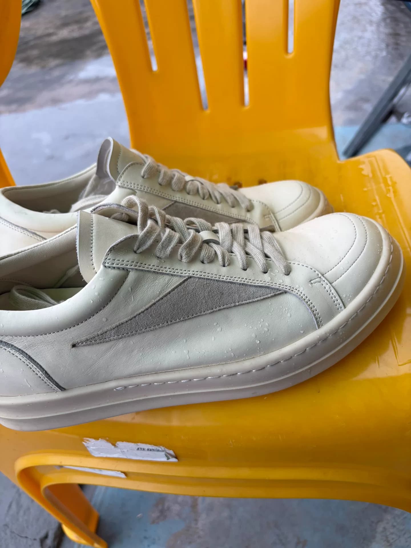 2pac independent RICKOWENS RO белые фургоны, нарушающие авторские права, Даван