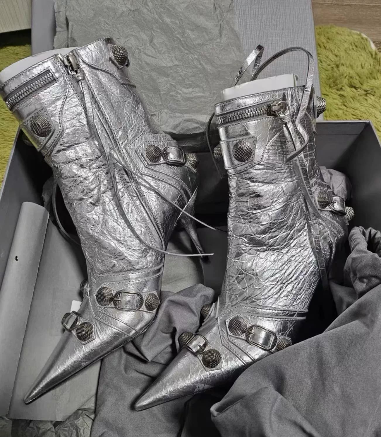Совершенно новый аутентичный бренд Balenciaga Balenciaga le cagole silver high