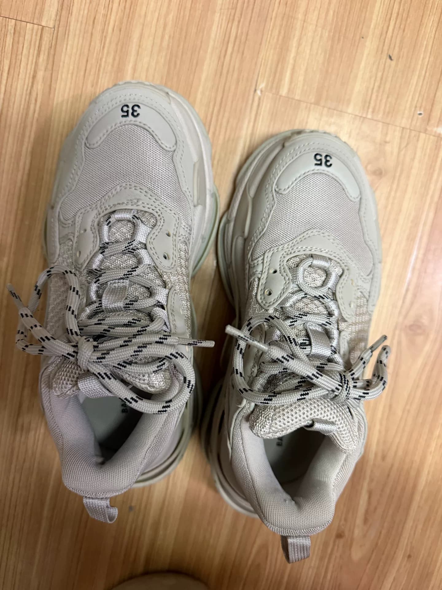 Кроссовки Balenciaga Balenciaga Triple S daddy, темно-белые,