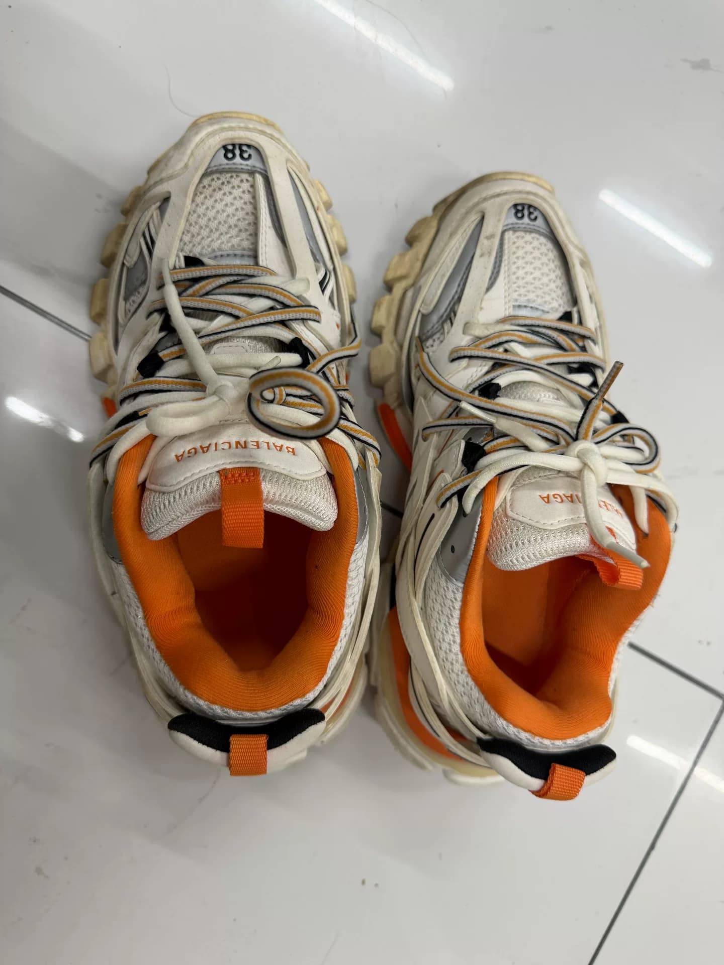 Кроссовки Balenciaga Balenciaga Track Daddy Белого оранжевого цвета 38