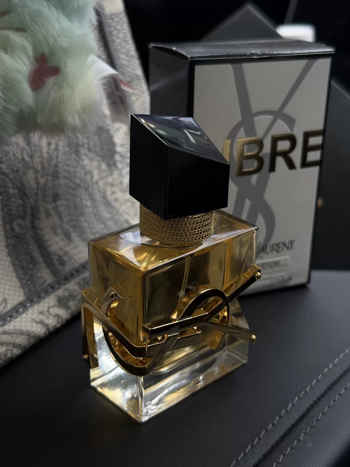 Бесплатная вода YSL Saint Laurent Saint Laurent Абсолютно новая, нераспечатанная