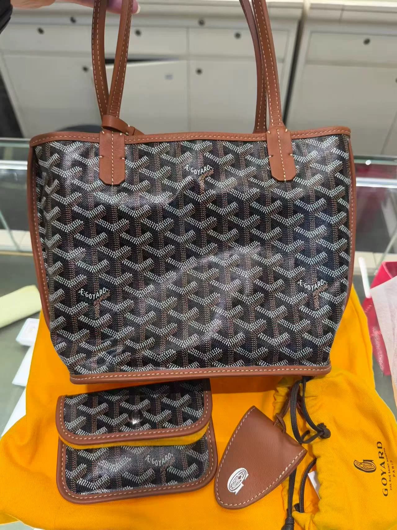 Совершенно новая мини-сумка Goyard Goya tote коричневого цвета
