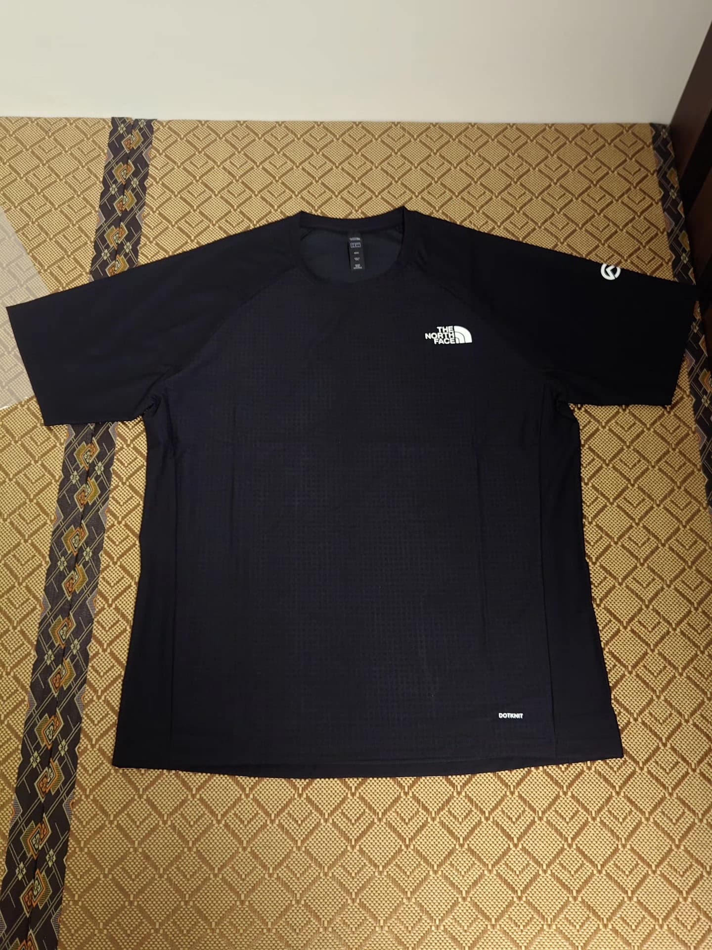 Мужская верхняя одежда с короткими рукавами Northface| 8FJQ из серии Northern Summit DOTKNIT с быстросохнущим низом / 8FJQ, не относящаяся к археопте…