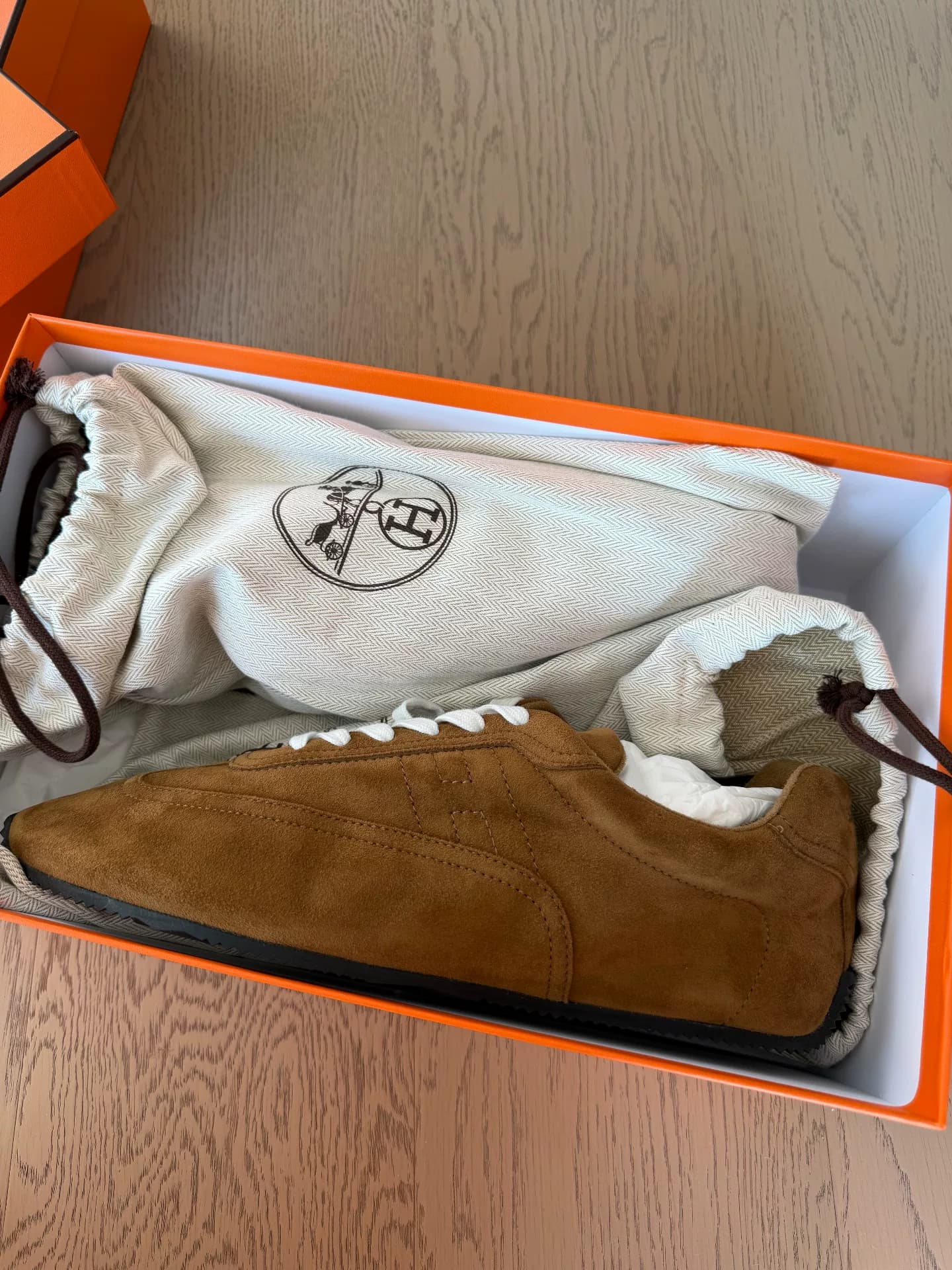 Мужские немецкие кроссовки Hermes, размер 43