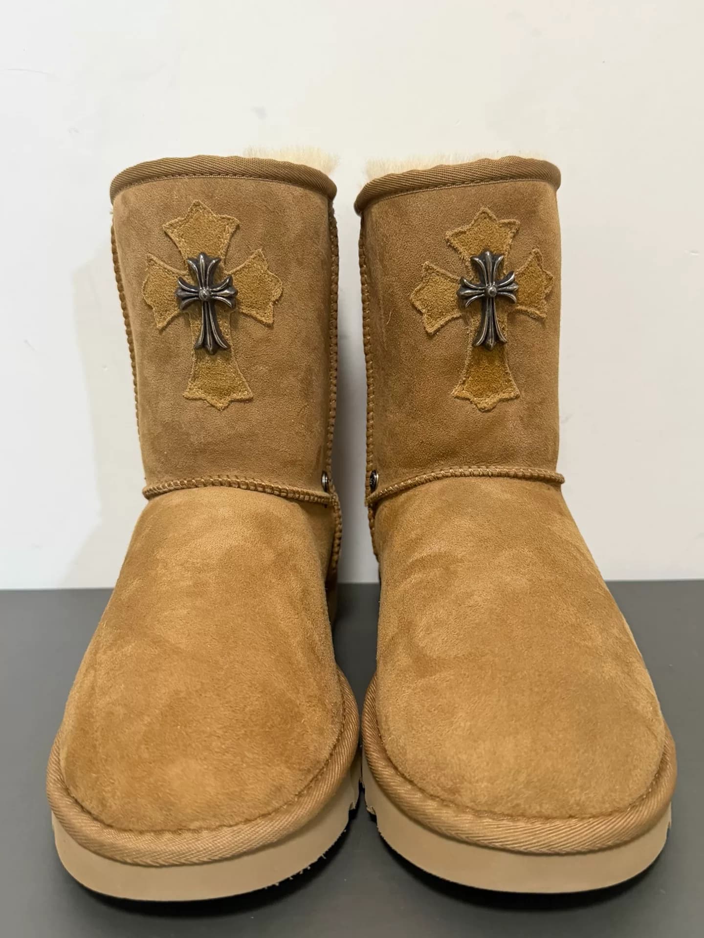 Зимние сапоги UGG темно-бордового цвета с высокой талией и бархатом|Переделка зимних сапог UGG из кроксина