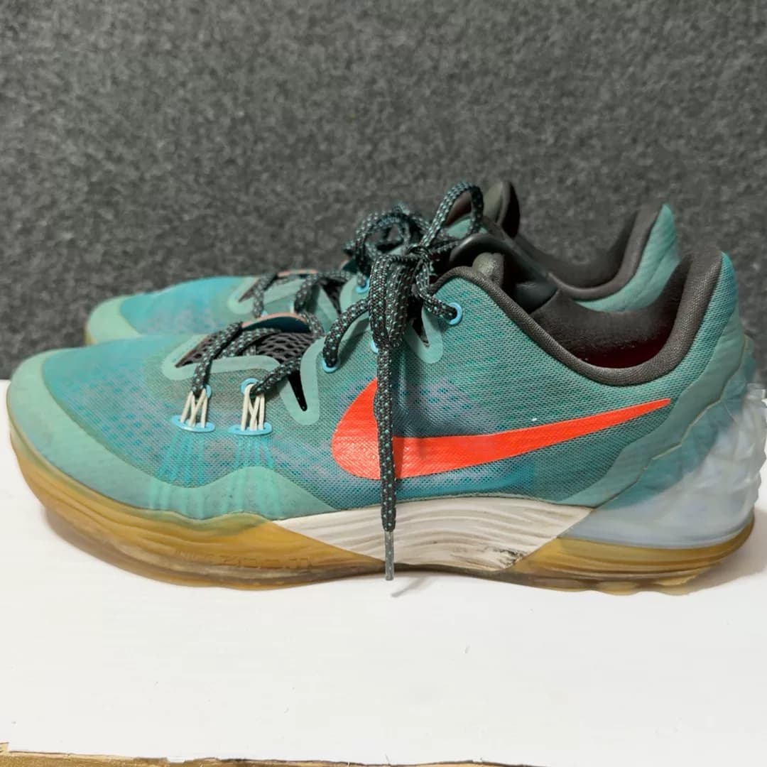 Кроссовки Nike Kobe Venom 5 Venom 5-го поколения ледяного синего цвета с