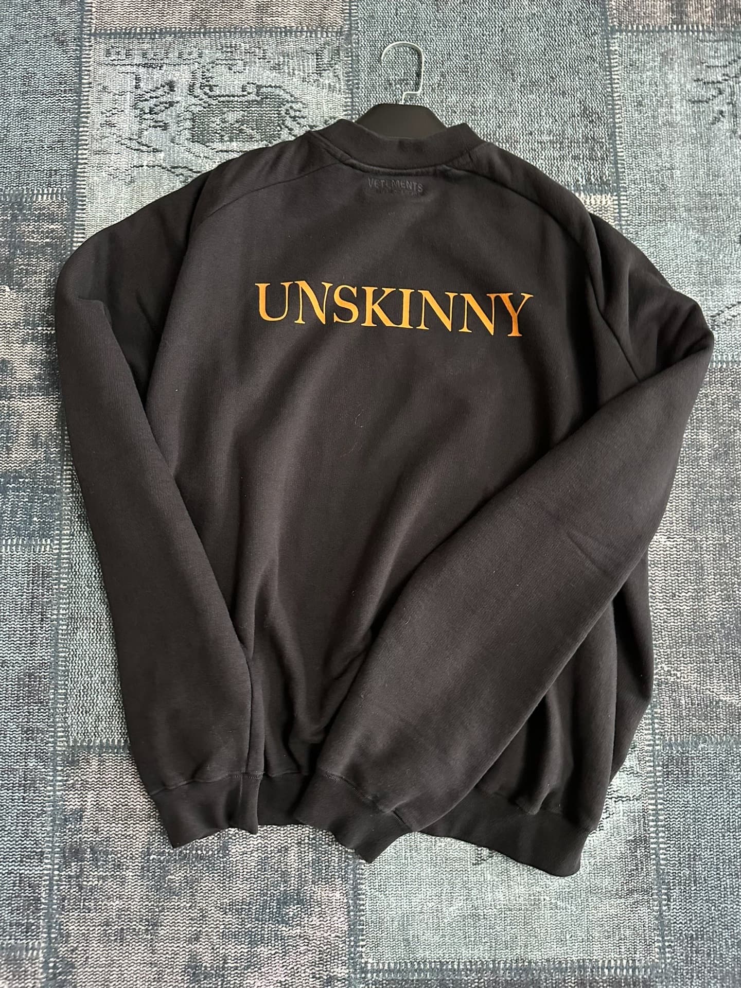 вариант свитера vetements unskinny хорош, мне он нравится