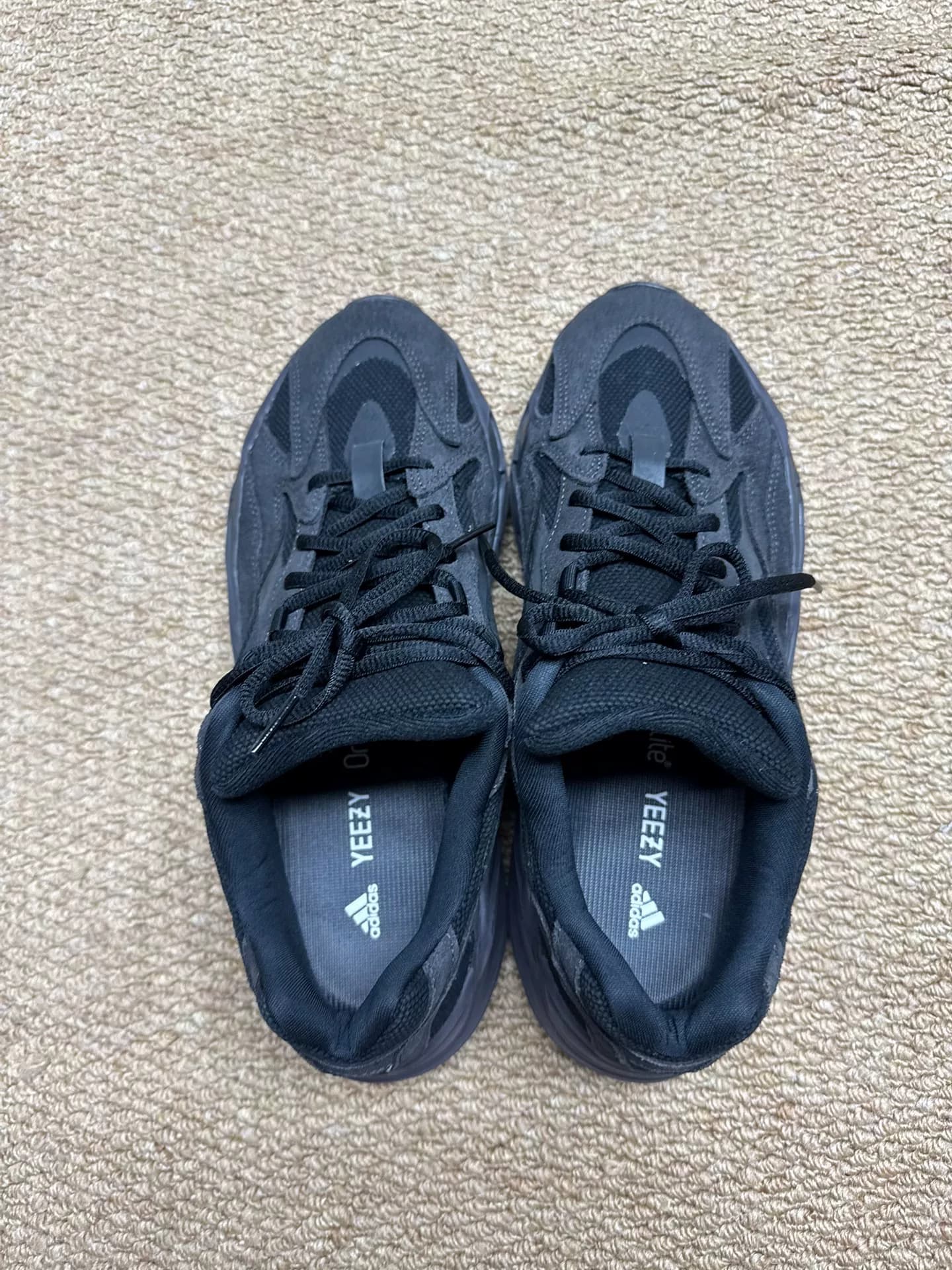кроссовки adidas Adidas yeezy700V2 Vanta Coconut