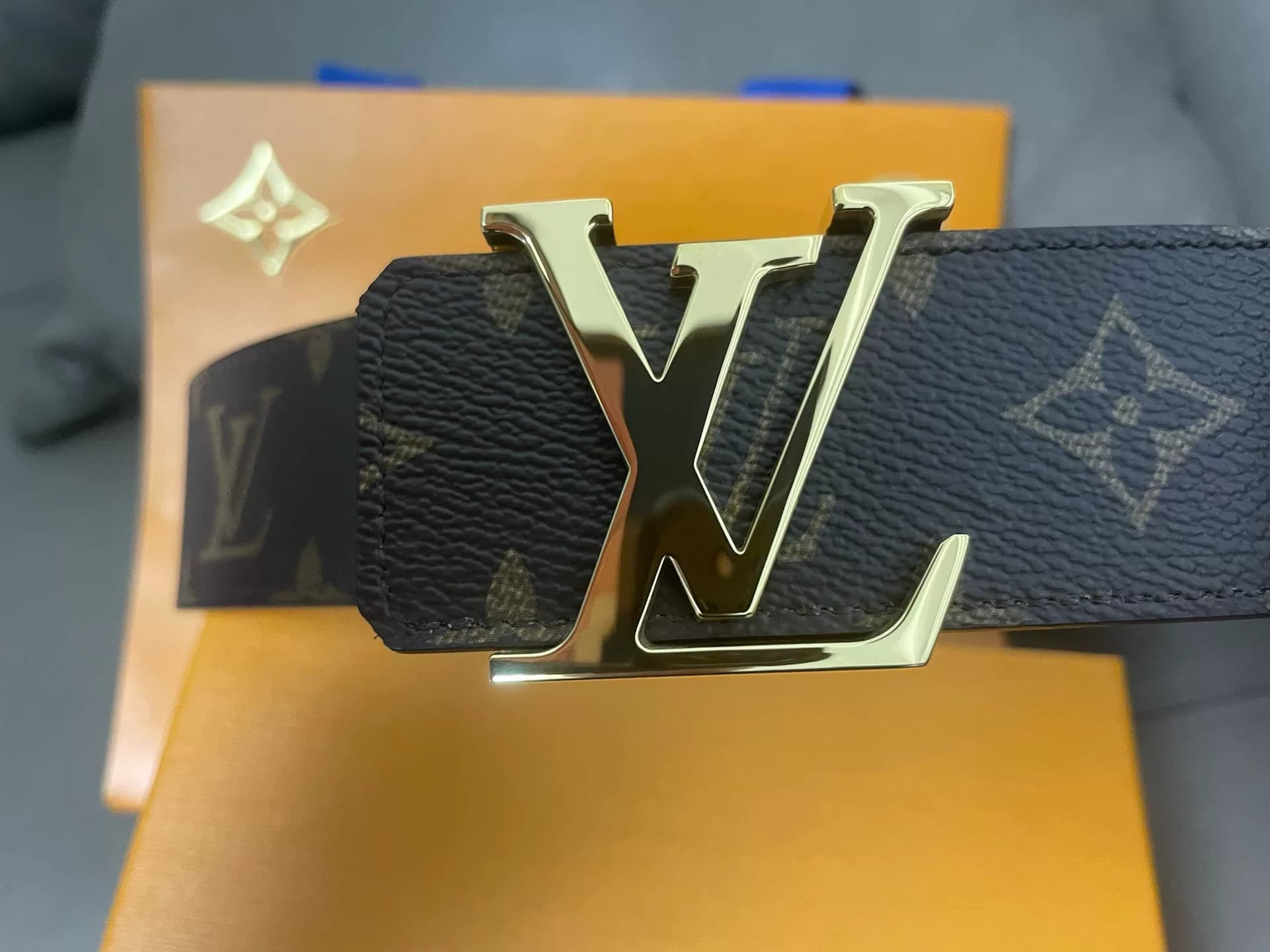 Мужской кожаный ремень Louis Vuitton от личного бренда Louis Vuitton, мужской кожаный ремень lv, также доступен упаковочный чек, ширина 4,0 см +, под…