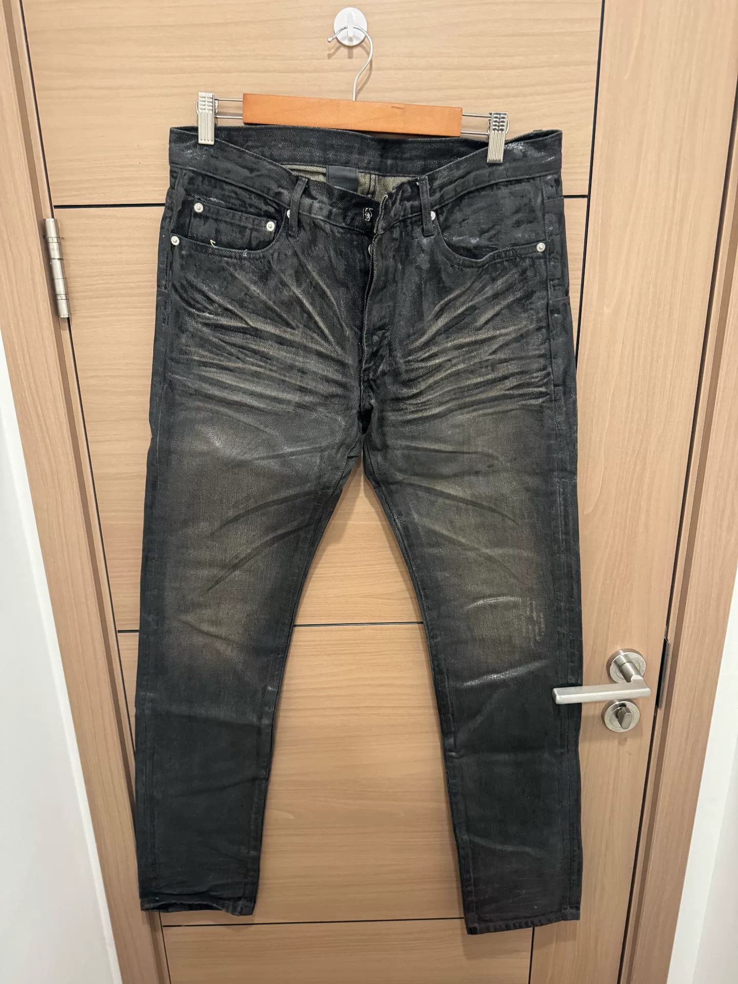 Рваные джинсовые брюки Paradise TEAR Dh из винила Ghost Claw с черным покрытием hed