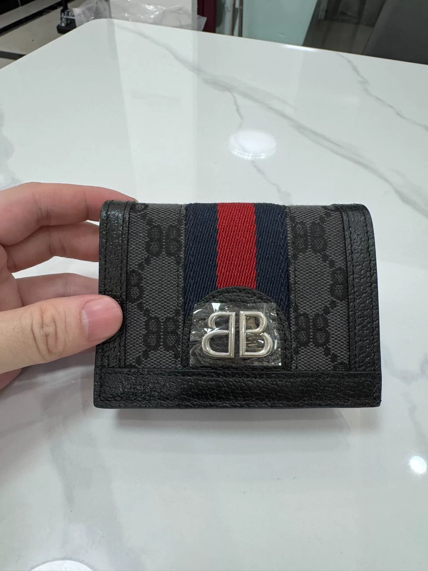 Balenciaga Мини-короткий кошелек Balenciaga, черная пресбиопическая кожа, классический