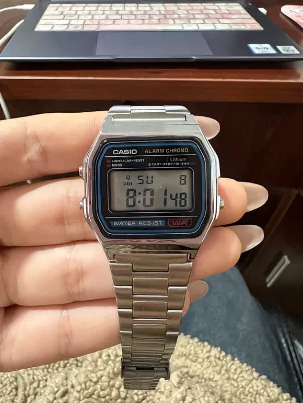 Маленькие квадратные электронные часы Casio A159W, серебристый металлический ремешок, основа