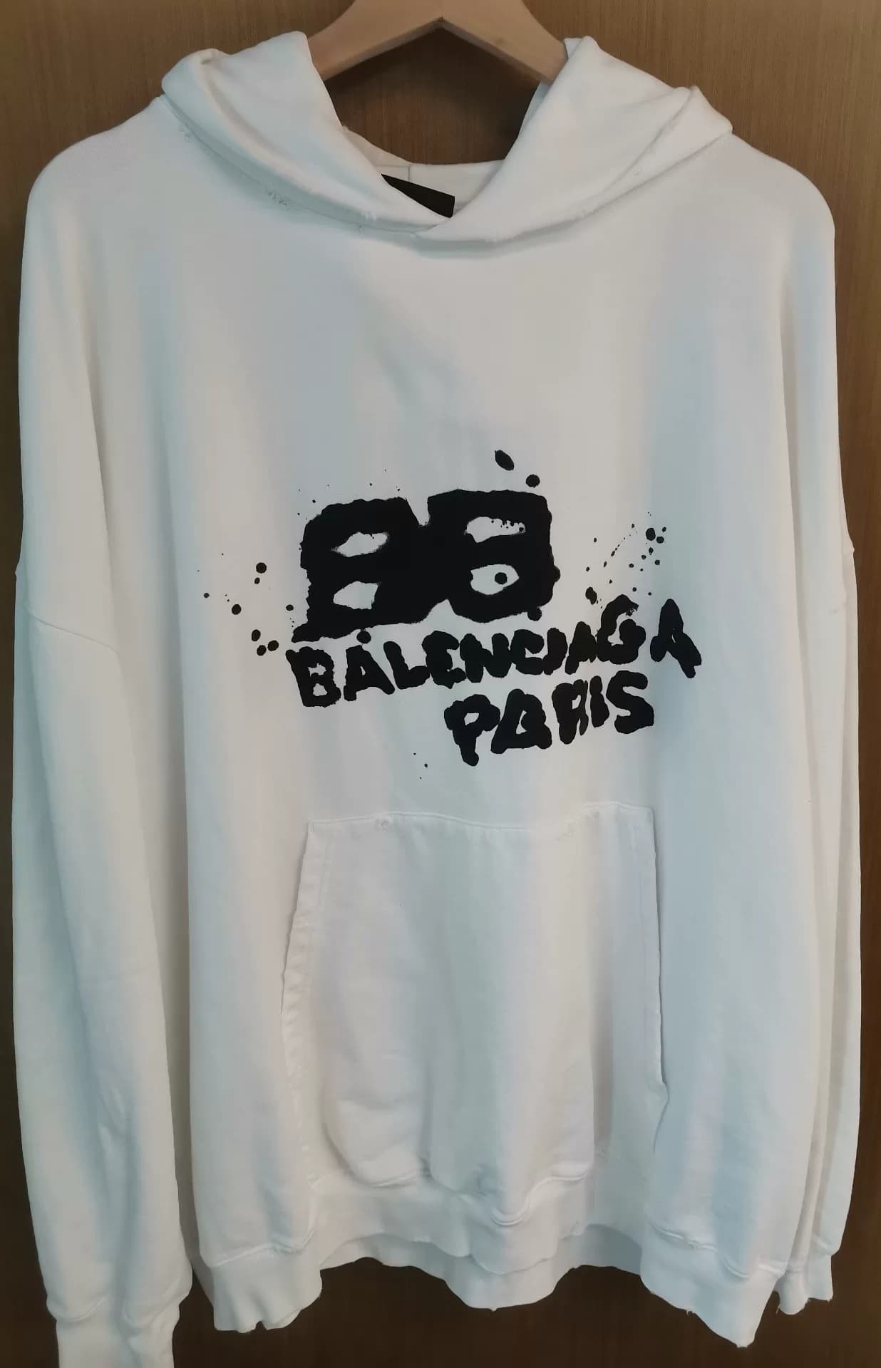 Balenciaga Свитер с капюшоном Balenciaga White BB Letter Splash Ink, 2XS