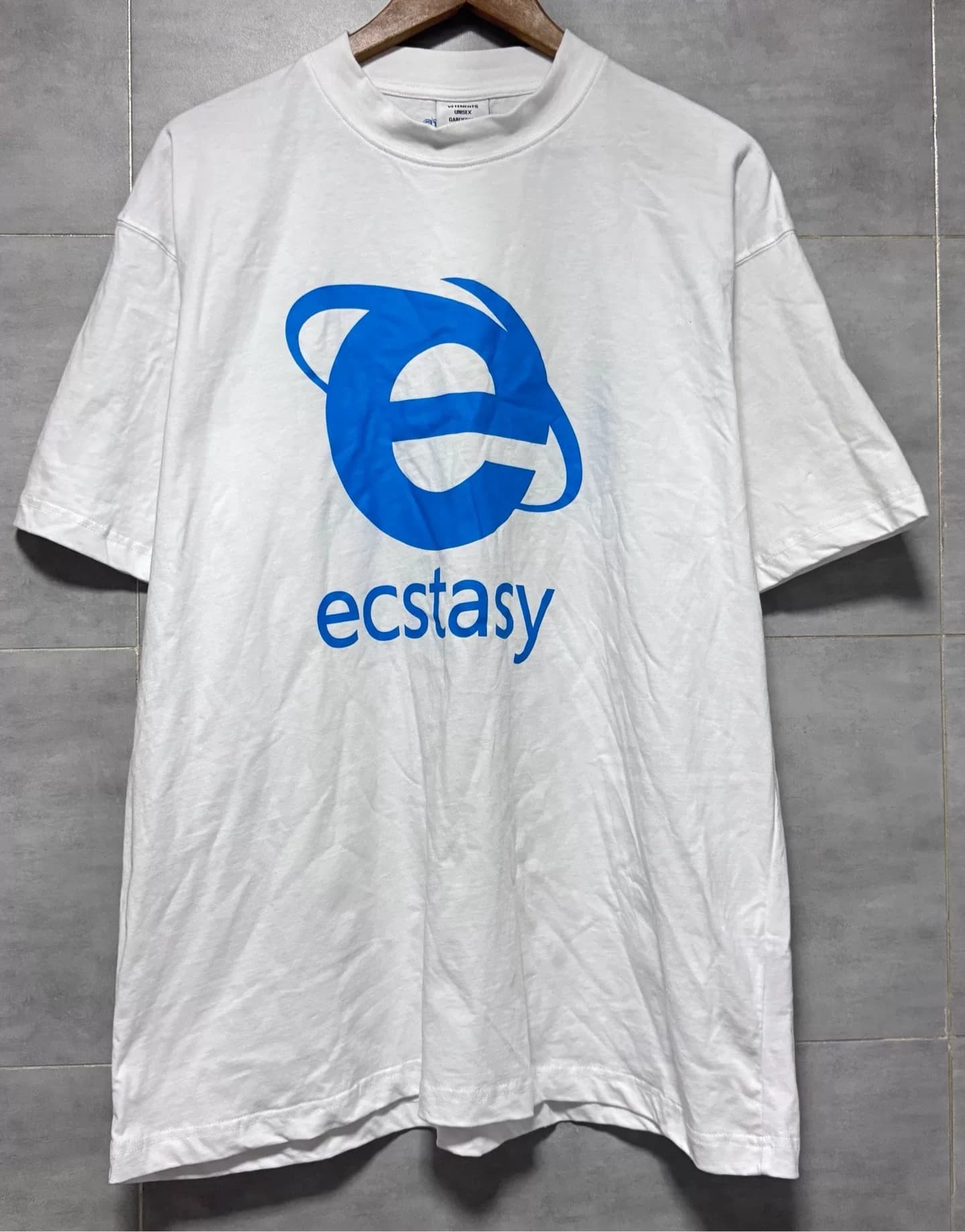 Vetements 20SS Белая футболка с коротким рукавом Ecstasy |