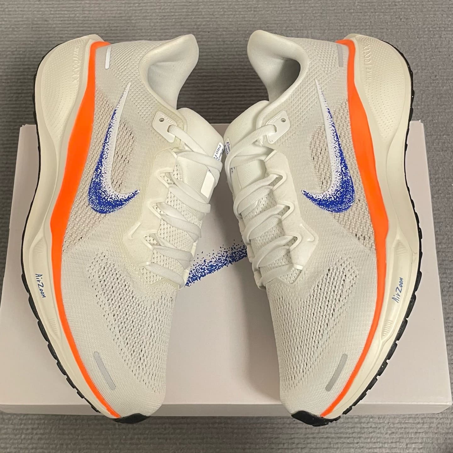 Кроссовки Nike Pegasus 41 Pegasus 41 поколения белого, синего и оранжевого цветов moon landing running