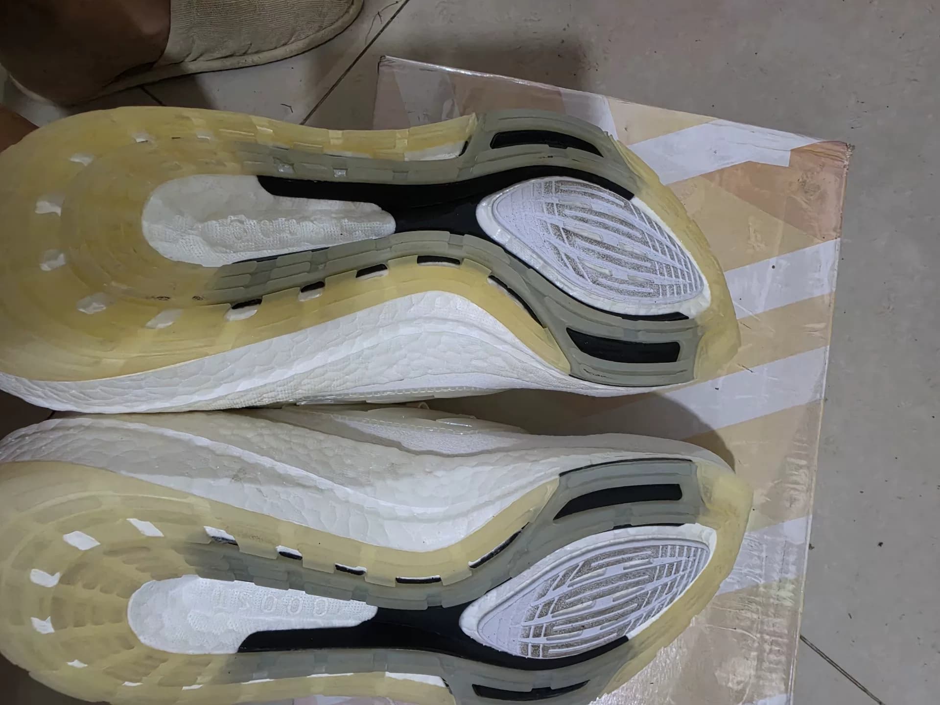 Кроссовки Adidas Adidas UB21, размер 42, белого и зеленого цветов, натуральная кожа, кроссовки