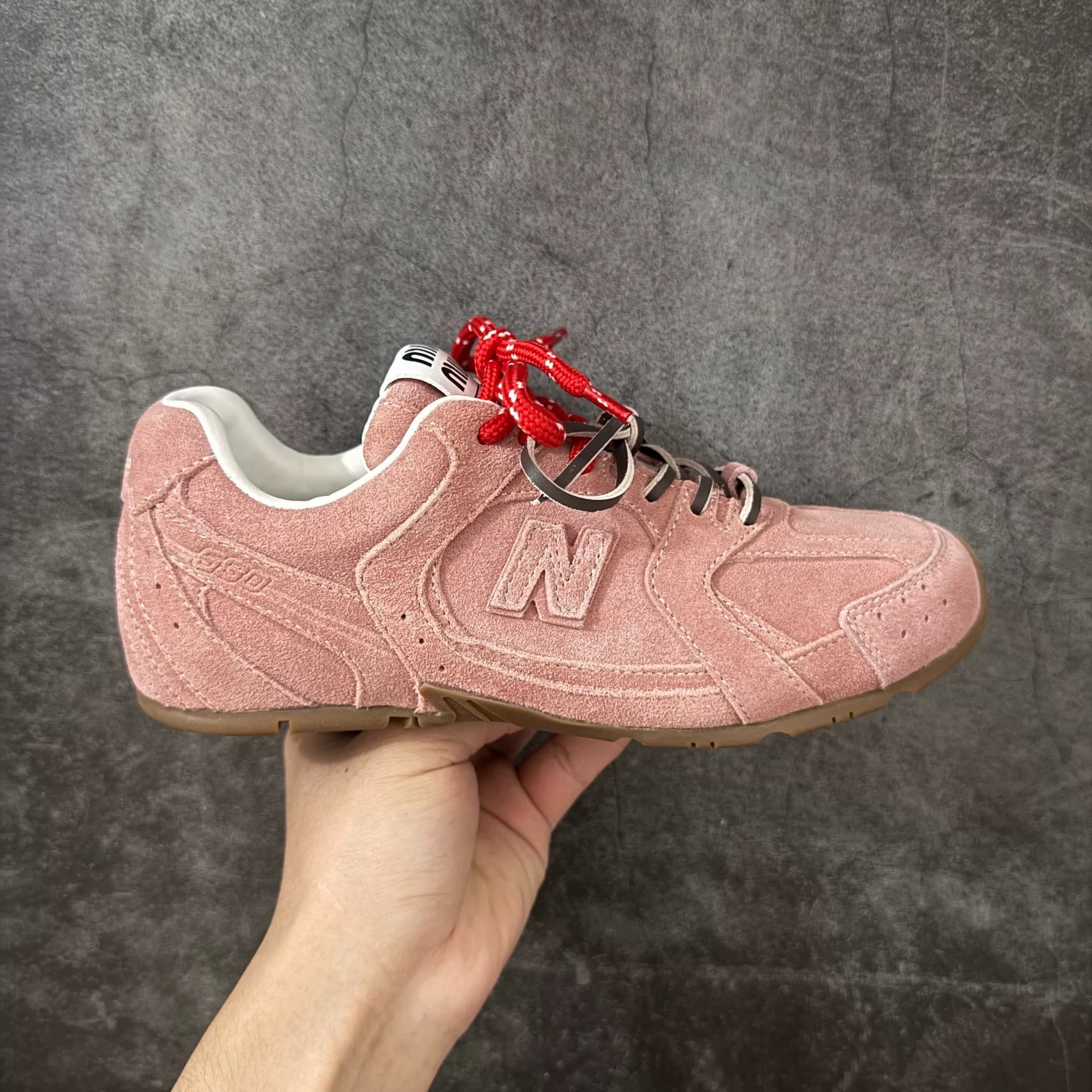 【Проверено】 Miu Miu x New Balance NB5