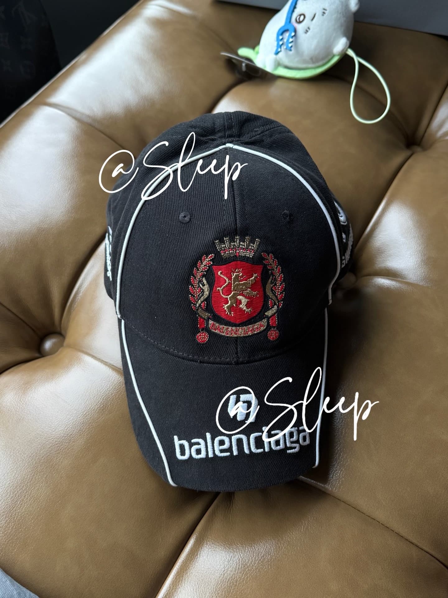 Бейсболка Balenciaga Balenciaga Manchester United Limited мужская черная