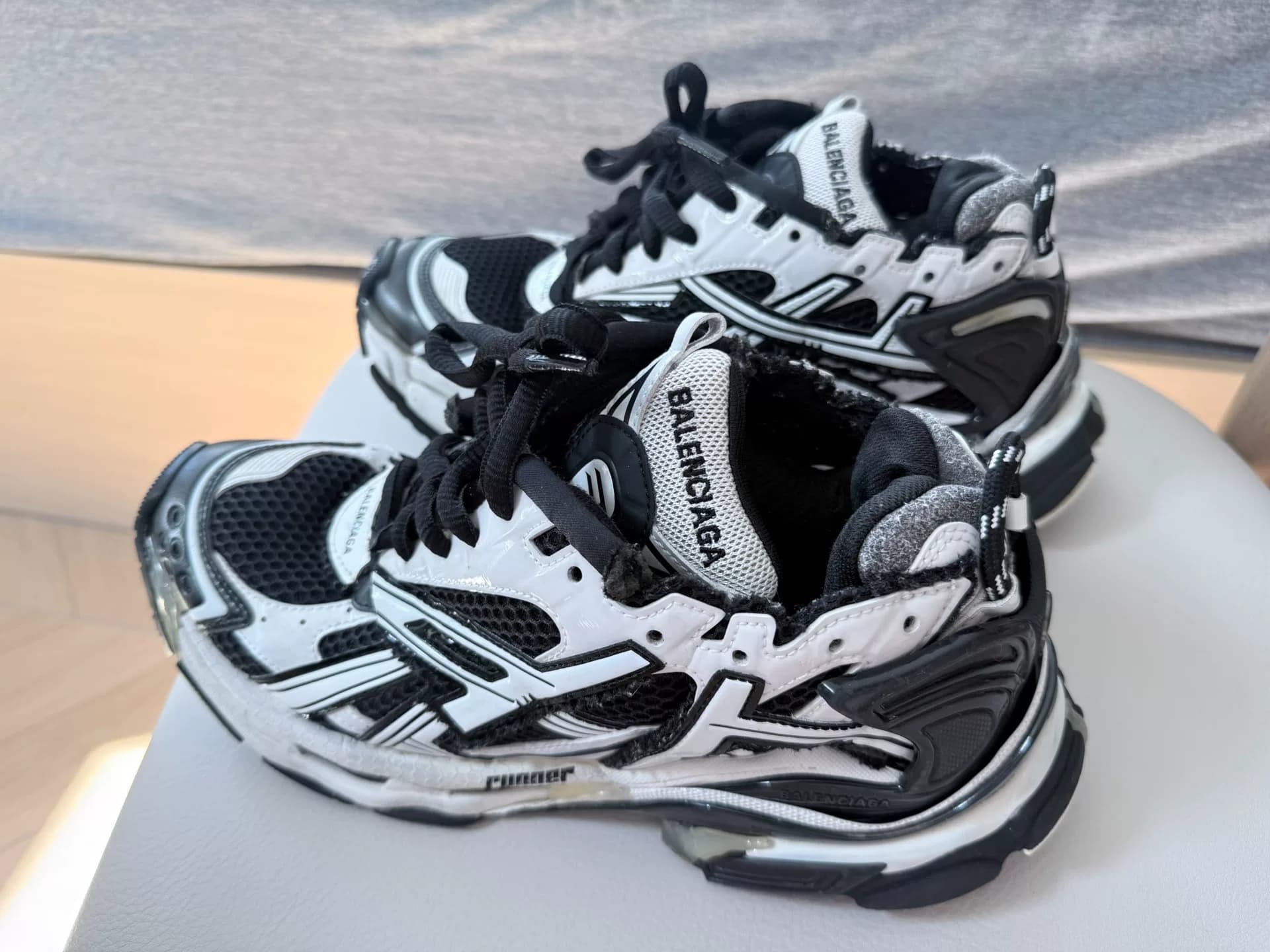 Нет в наличии на складе обуви Balenciaga Balenciaga Runner daddy,
