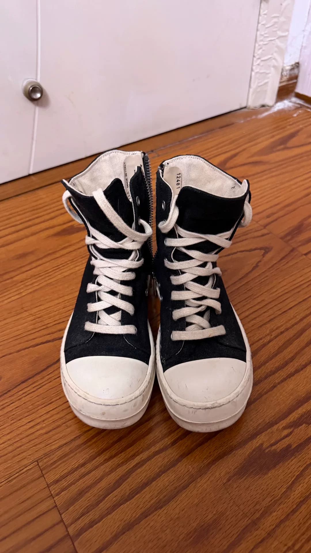 Парусиновые атласные туфли с высоким берцем от Rick Owens Drkshdw RO