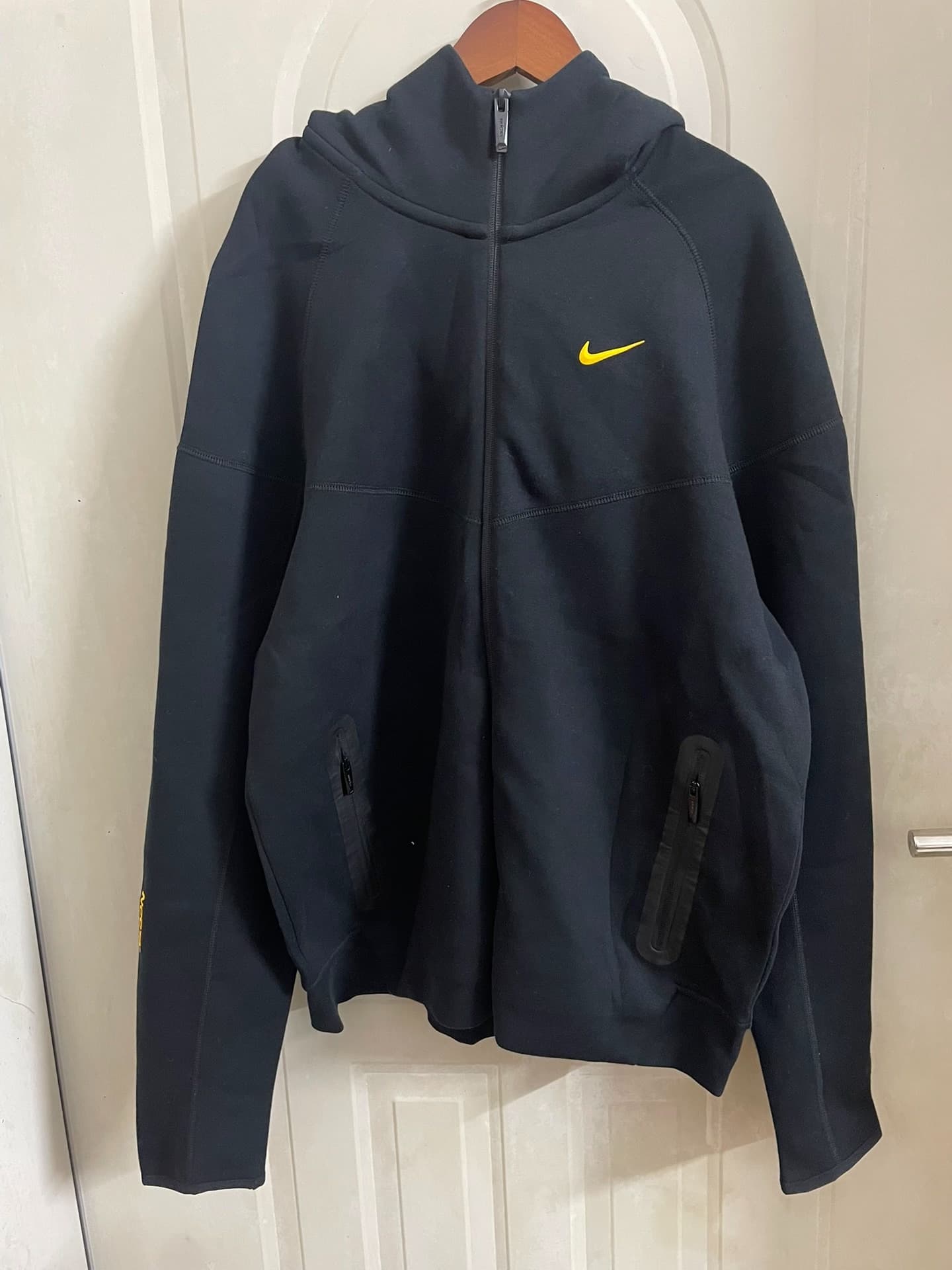 Кобрендовый свитер с капюшоном Nike x NOCTA, черный, размер L, соответствует трем стандартам.несколько