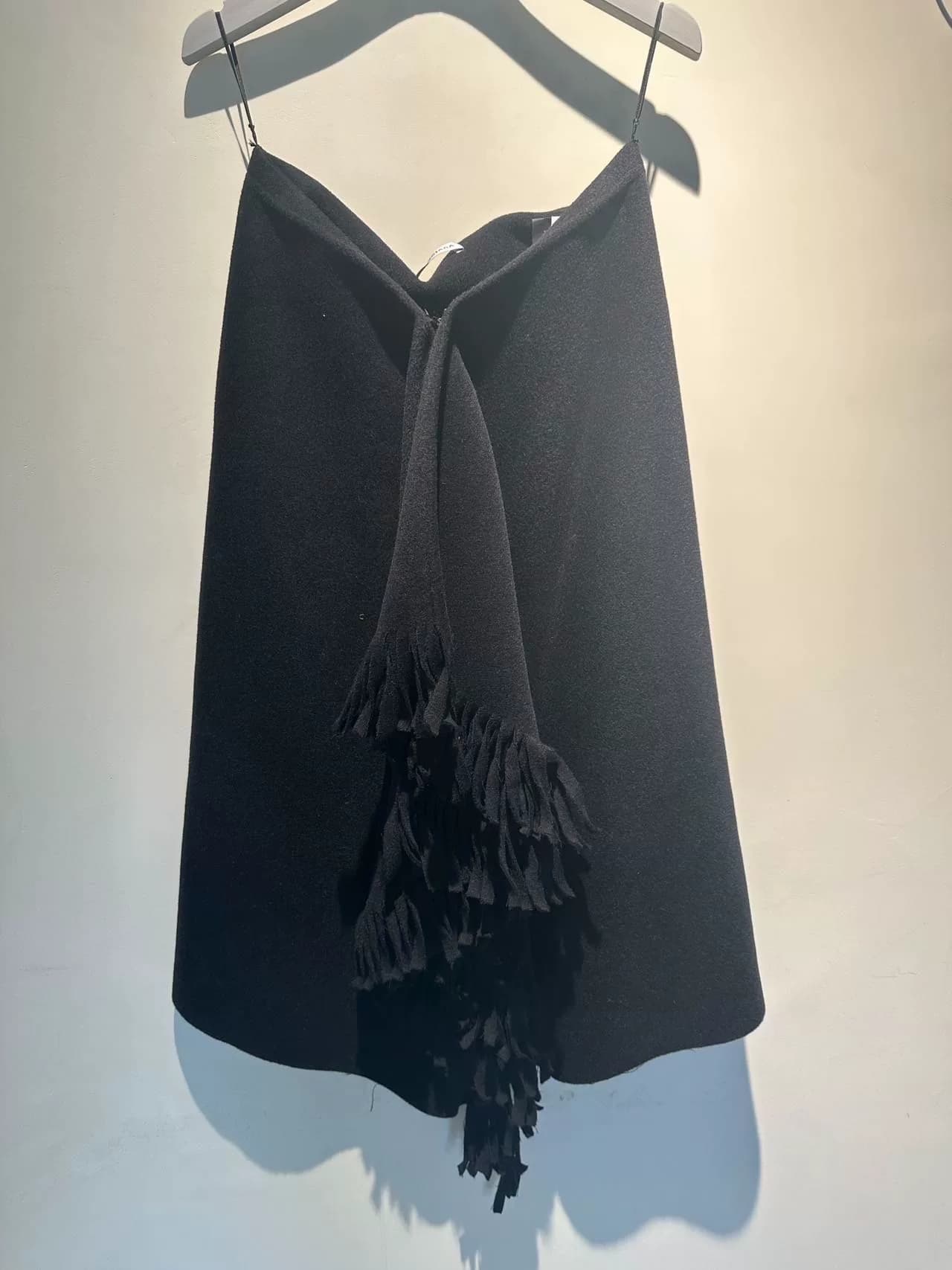 Шерстяная юбка Balenciaga, можно использовать как юбку, также можно использовать как шарф-шаль, три варианта использования, все