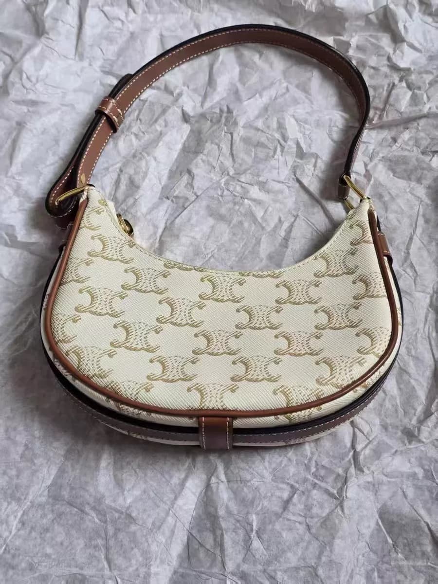 Сумка celine mini совершенно новая, и я ею раньше не пользовалась. Когда мне ее покупать?