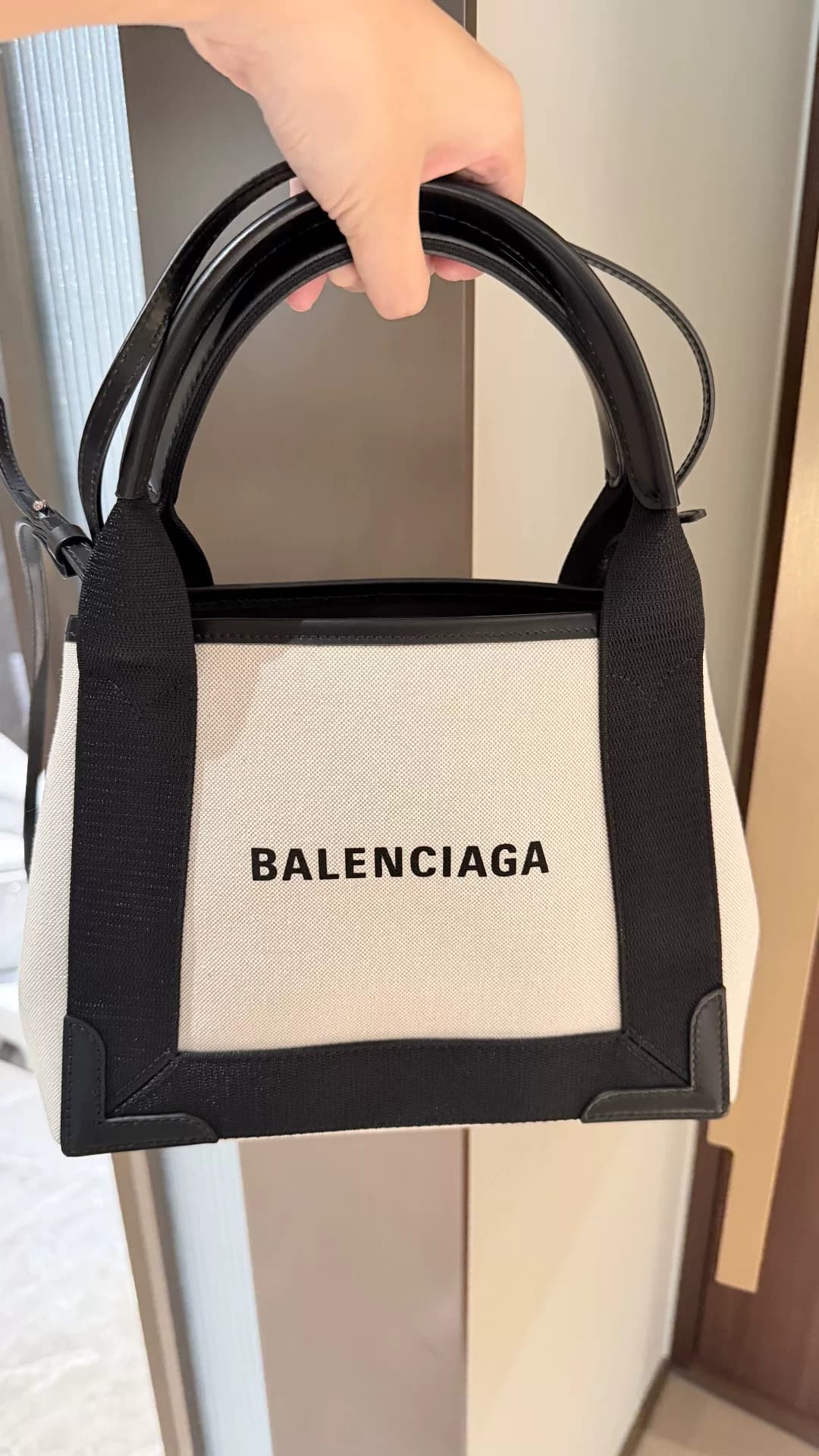 Личная коллекция Balenciaga Balenciaga Темно-синий черно-белый холст в тон
