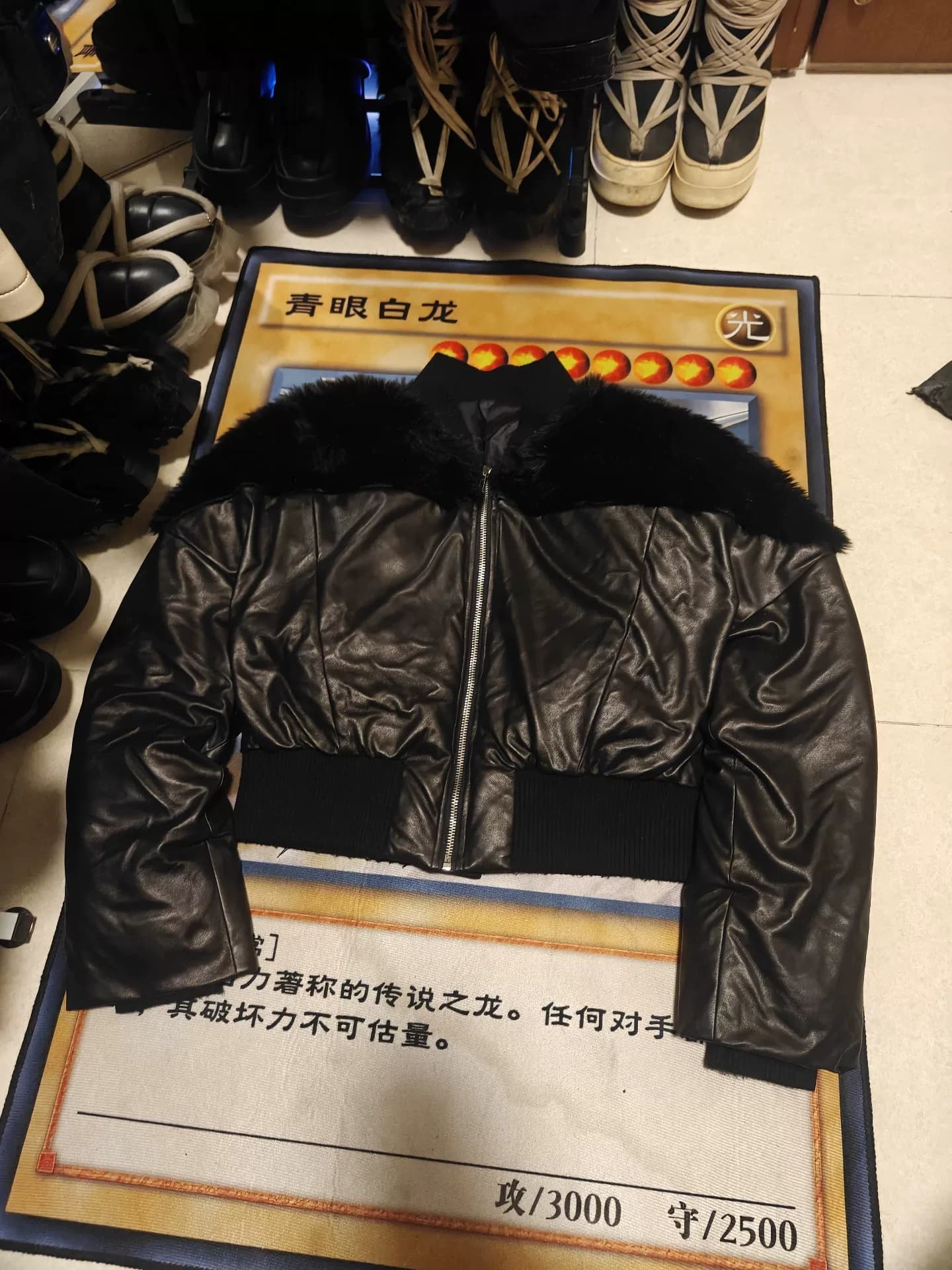 Короткая и широкая версия Rickowens ro23Fw из натуральной кожи с отстрочкой на меху
